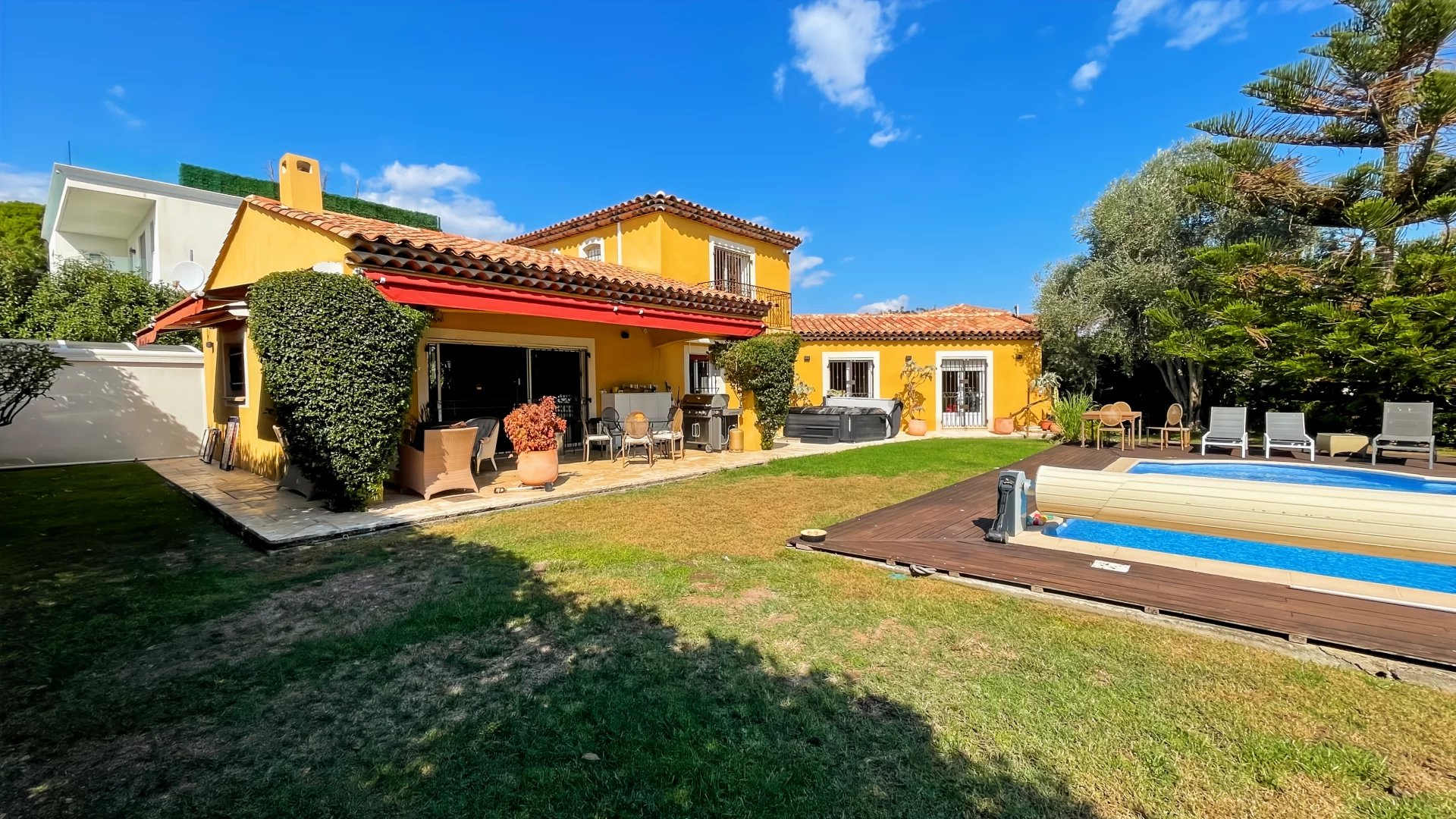 Agence immobilière de 