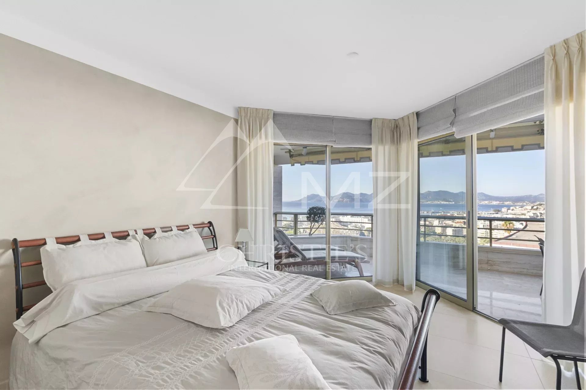 2 Bedroom Apartment/Flat's Image 14
