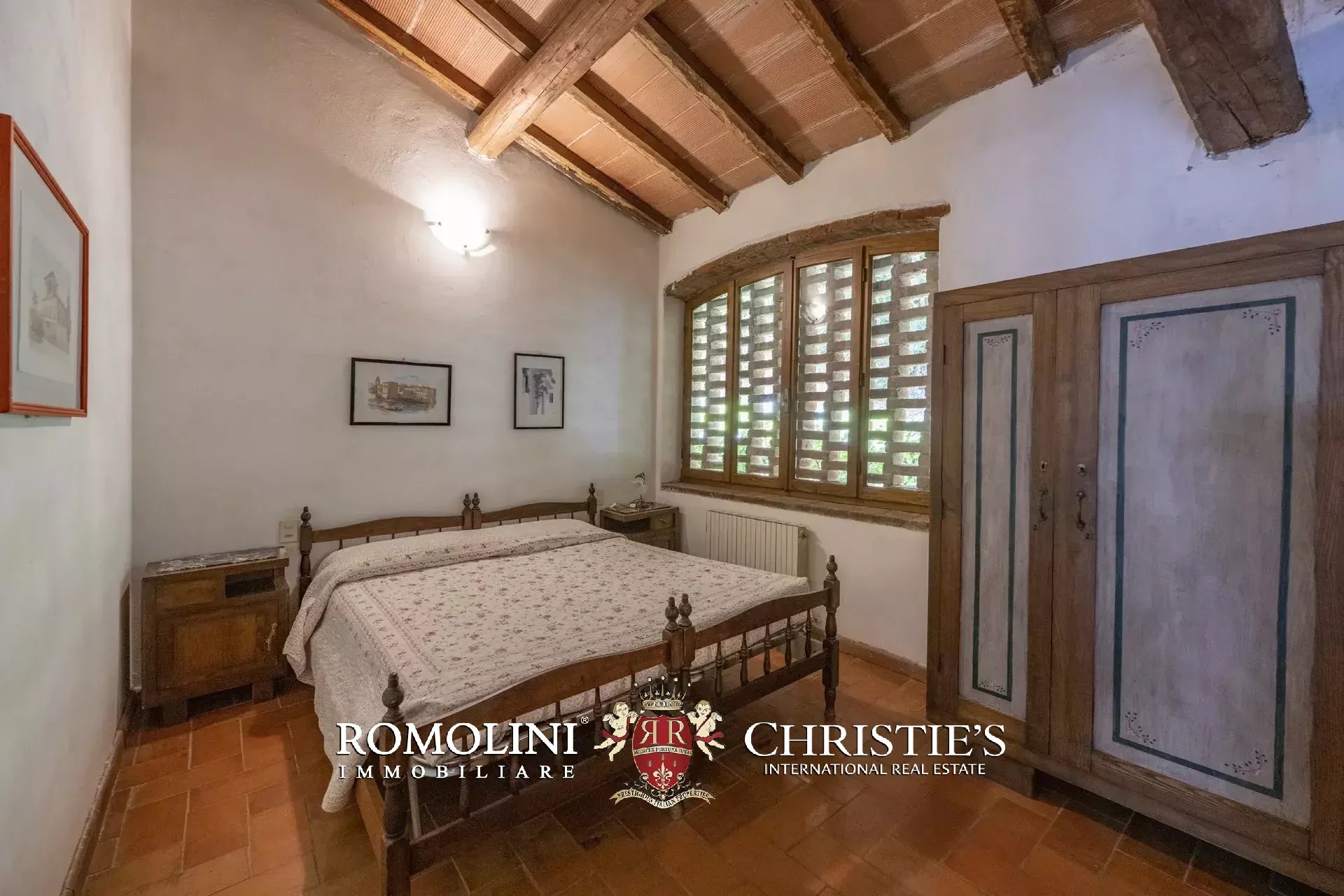 15 Bedroom Villa/Townhouse's Image 92