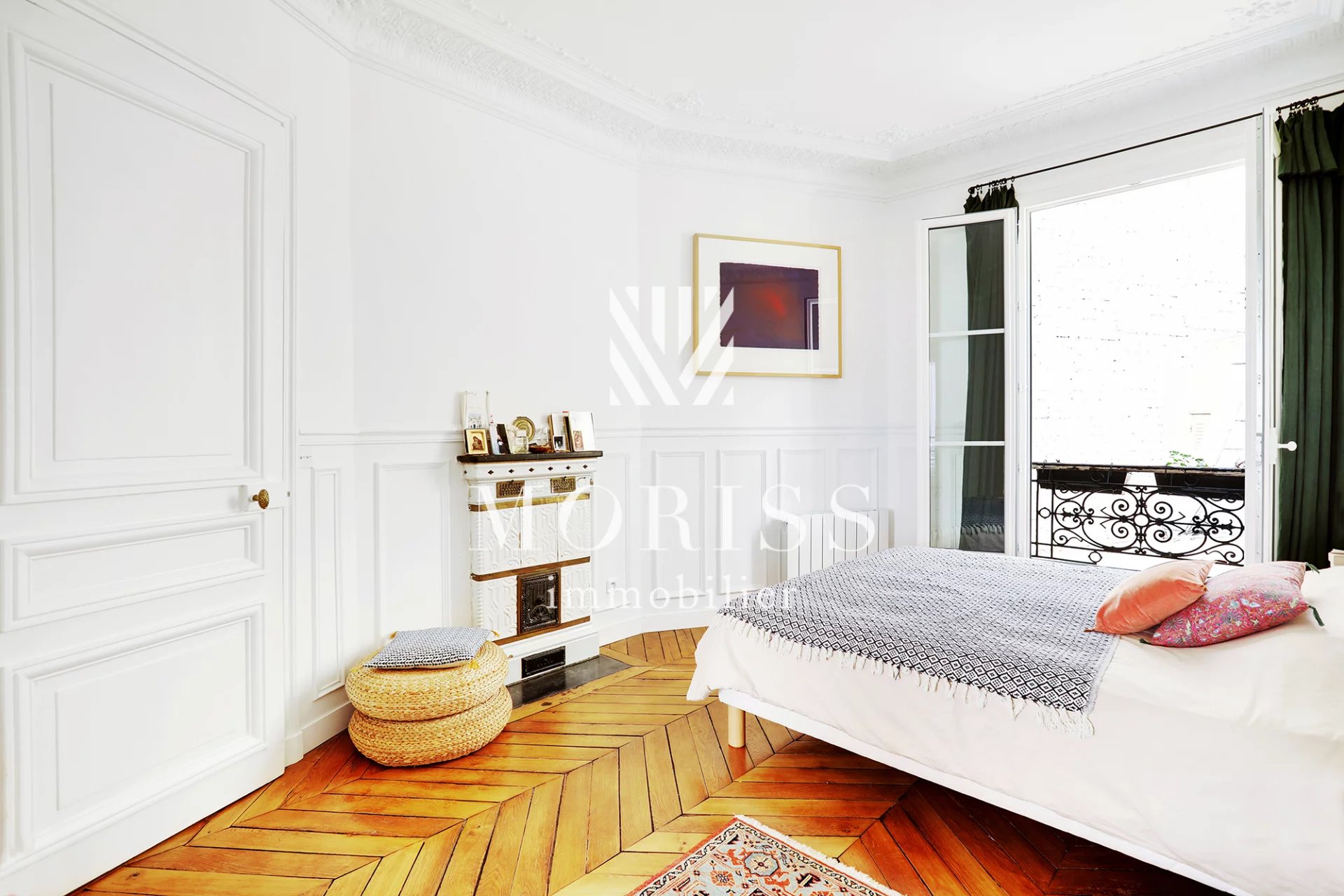 LUMINEUX / CALME / EMPLCEMENT NUMÉRO 1 / LES PASSAGES - Image Array