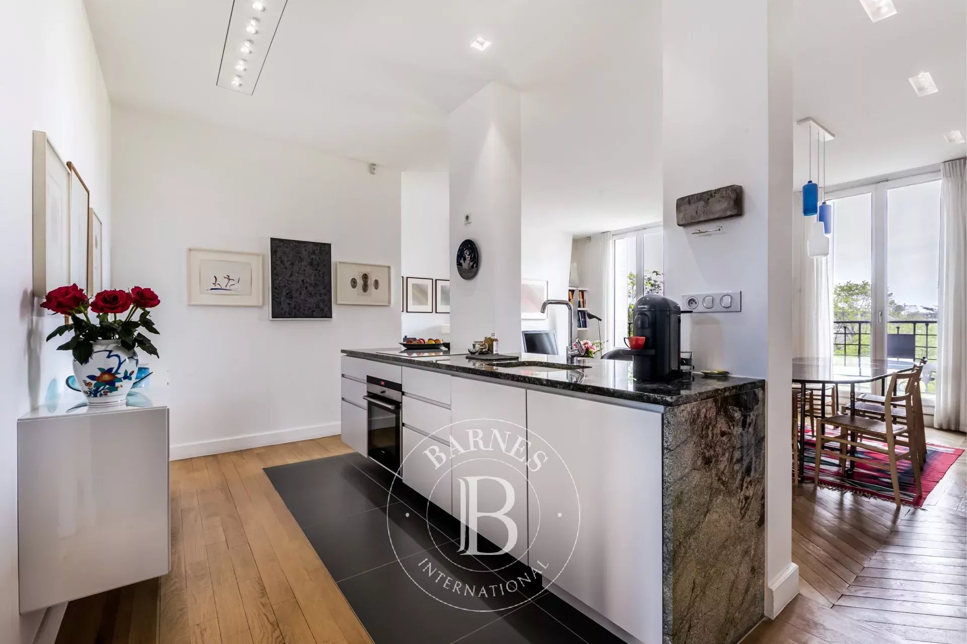 Paris 14 - Raspail - Ideal pied-à-terre on the first floor - Unobstructed view