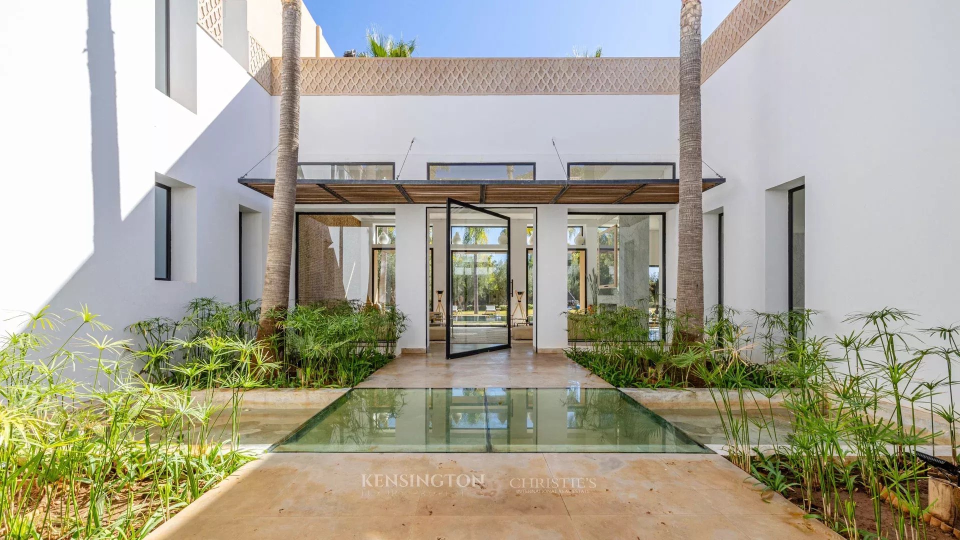 5 Bedroom Villa/Townhouse's Image 3