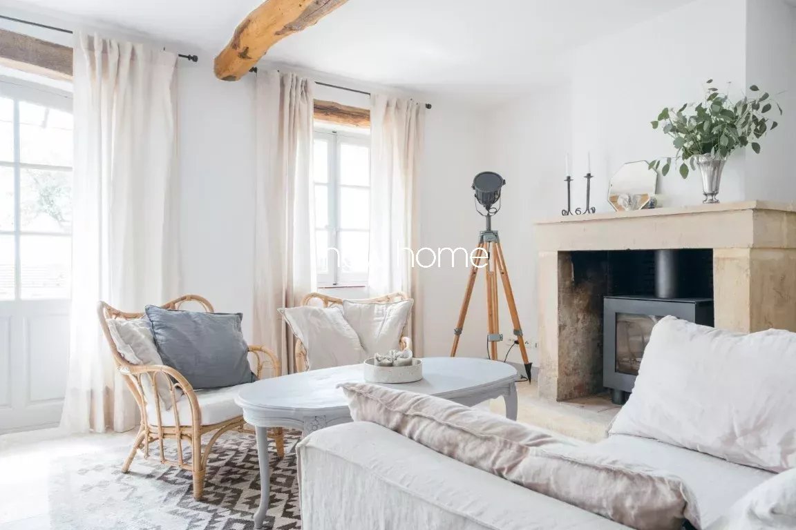 Ancienne ferme de 1850 avec vue panoramique à Tanneron! Un véritable rêve provençal