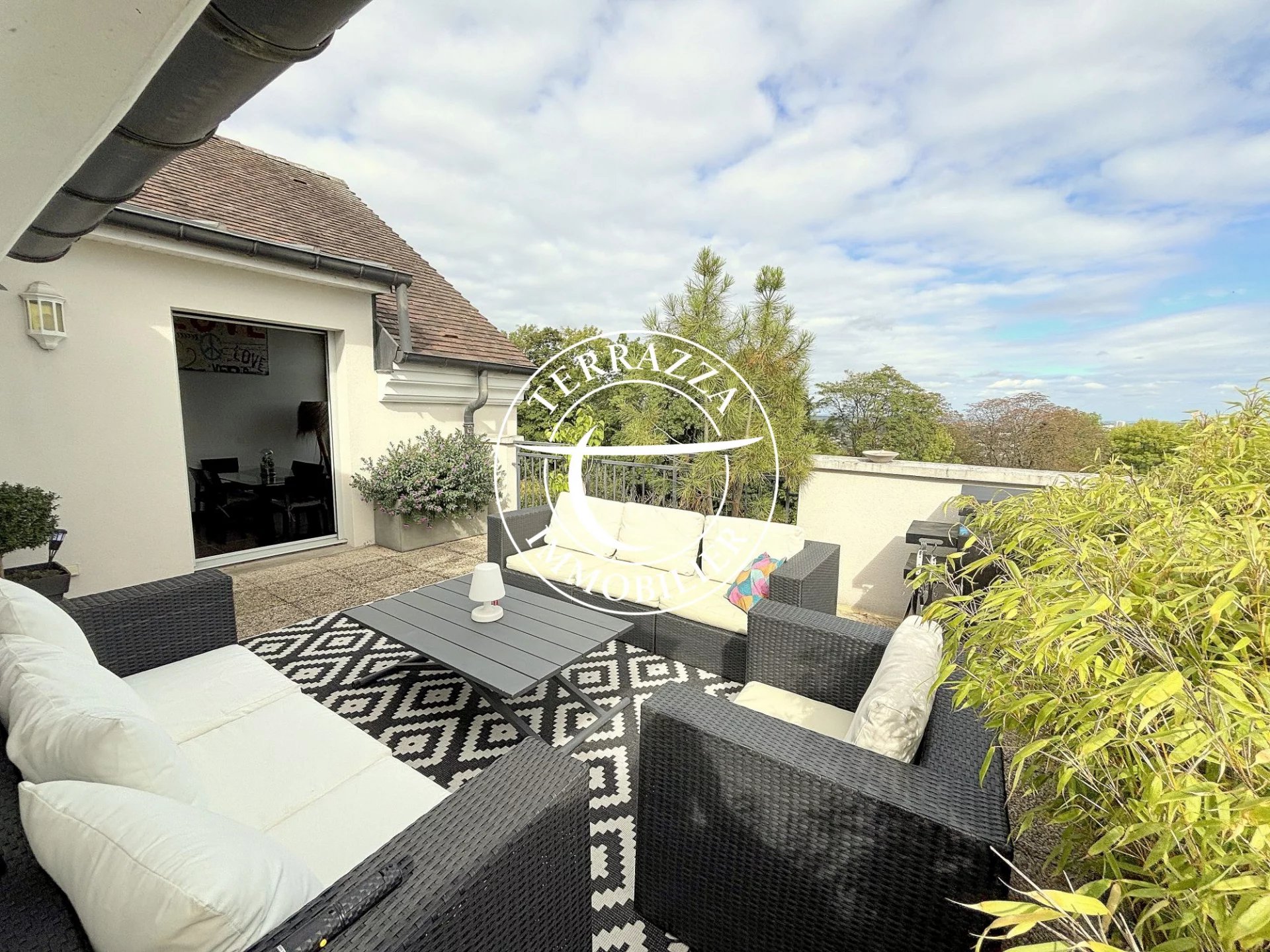 Appartement 5 pièces avec terrasse 25 m²  dernier étage, B