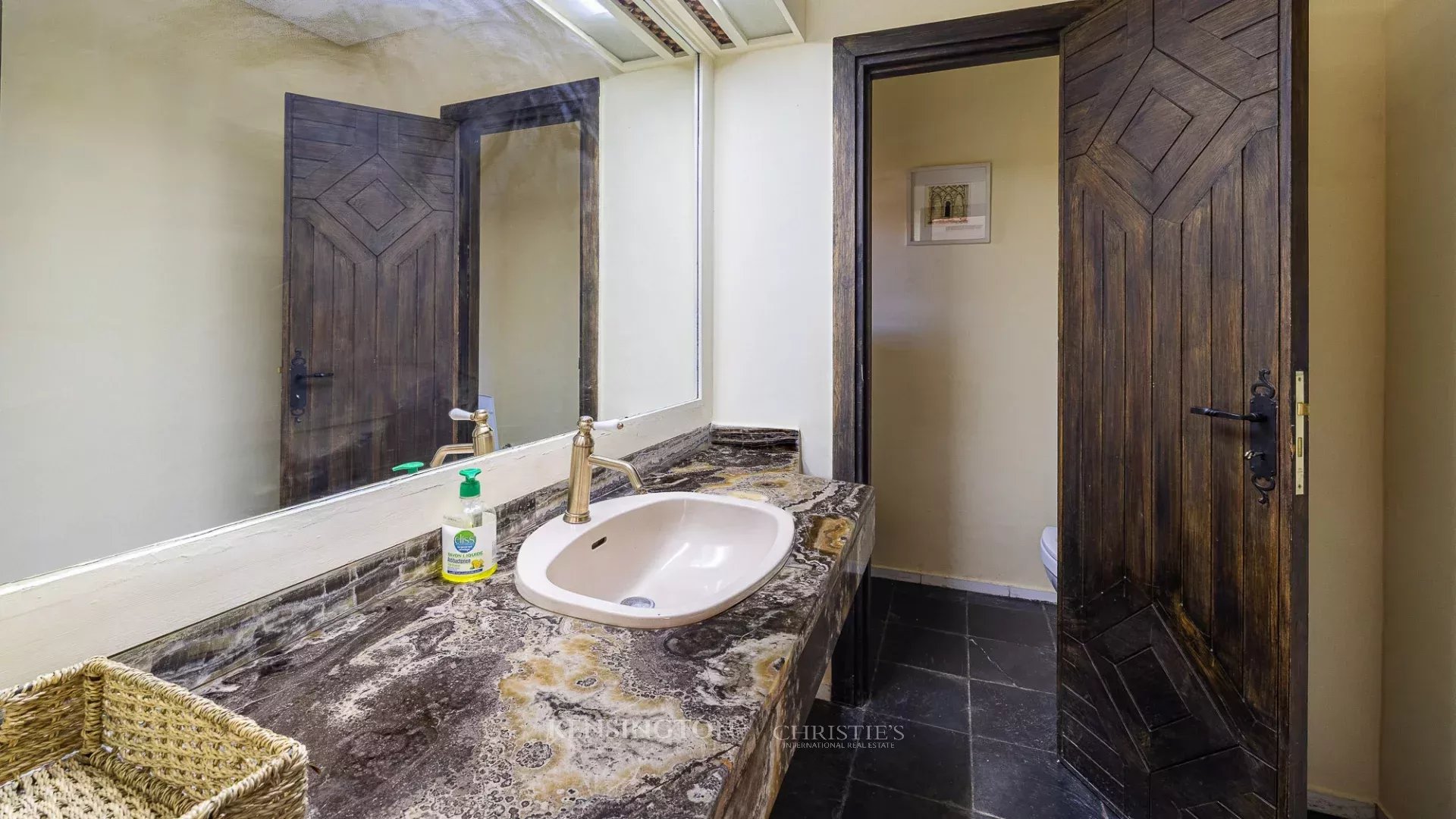 5 Bedroom Villa/Townhouse's Image 37