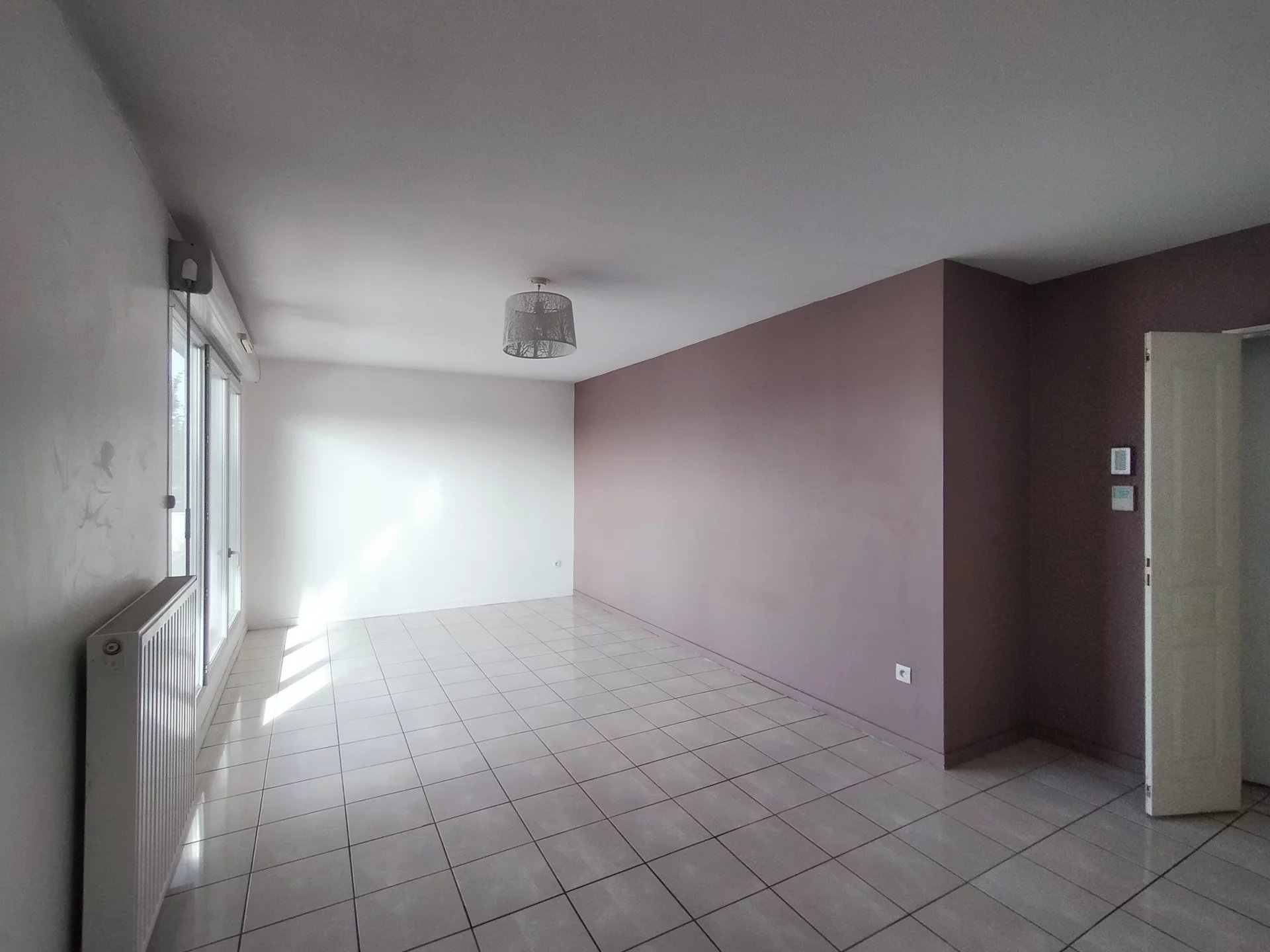 483223 Location Lyon 8ème