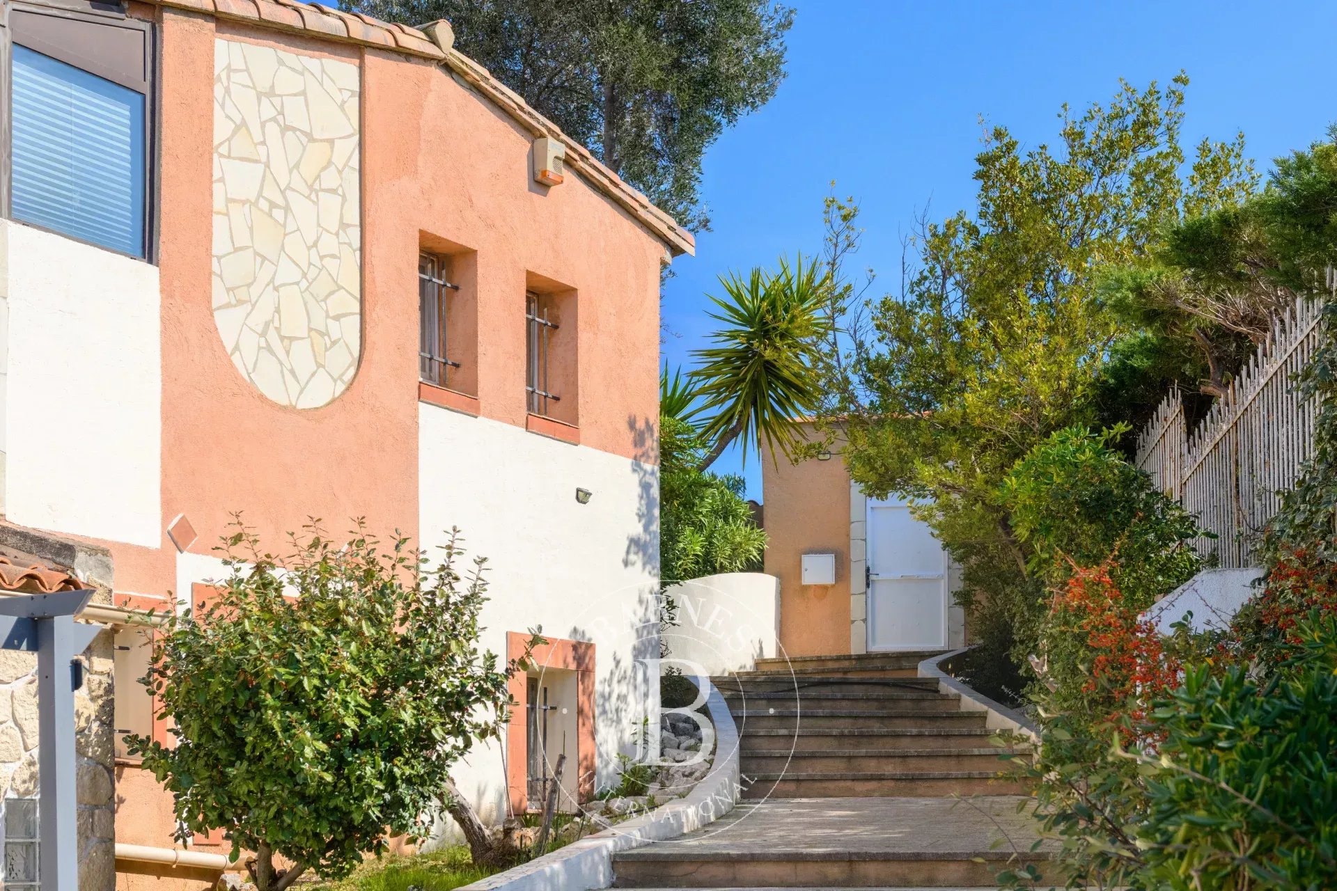 Sausset-les-Pins  - Villa 7 Pi&egrave;ces 4 Chambres - picture 4