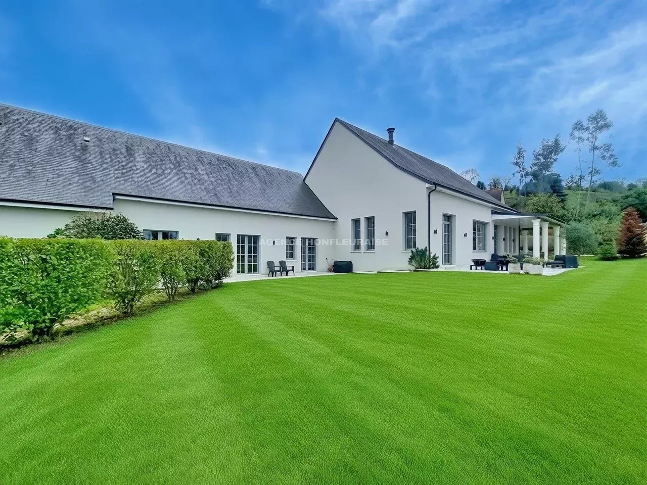 Agence immobilière de 