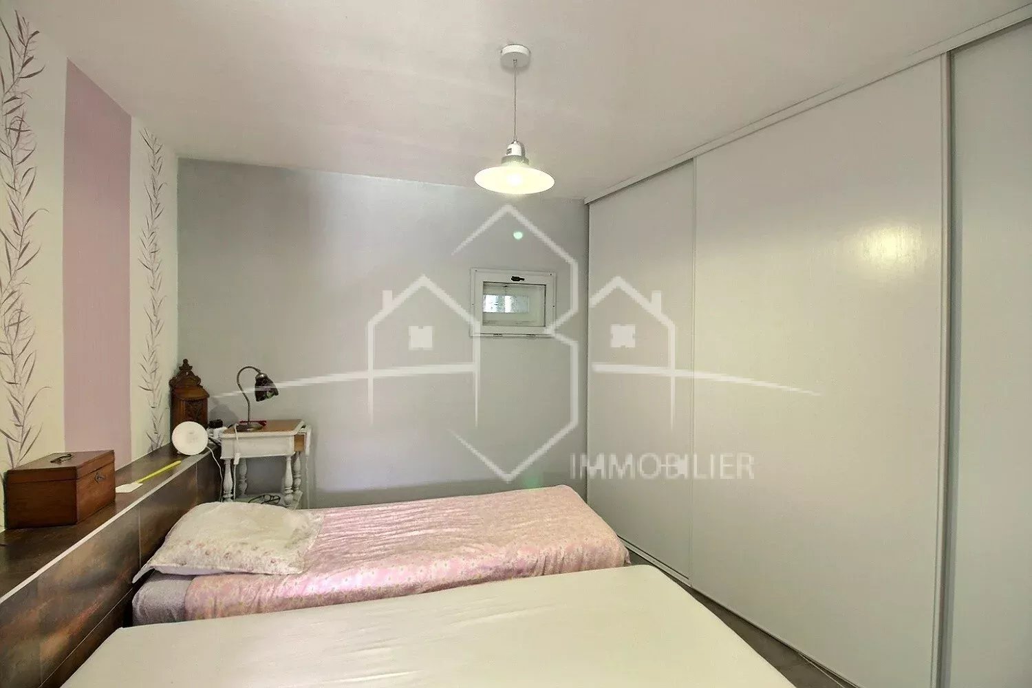 Maison en pierre 161 m² hab, 4 ch avec piscine