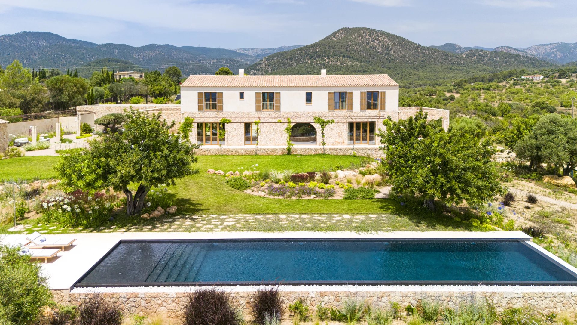 Sale Mansion Santa María del Camí