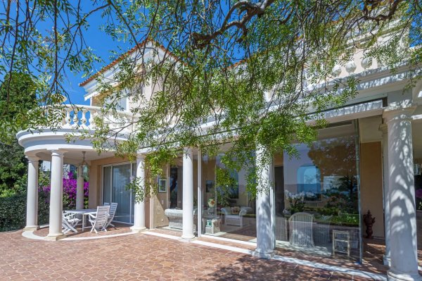 Luxury Villa Antibes: Rare Sea View Family Estate in Cap d'Antibes — photo 7
