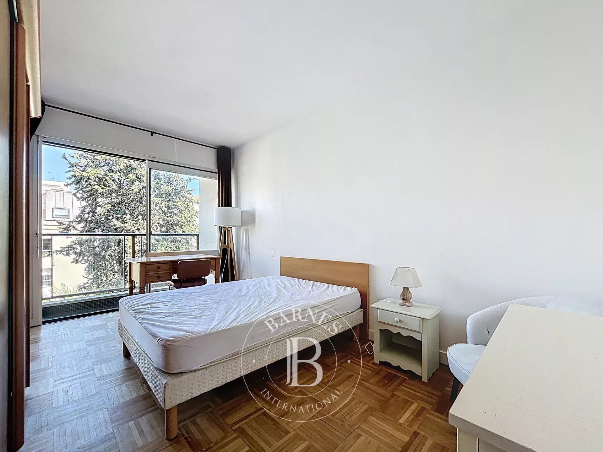 Neuilly-sur-Seine  - Apartment 2 Bedrooms - picture 8