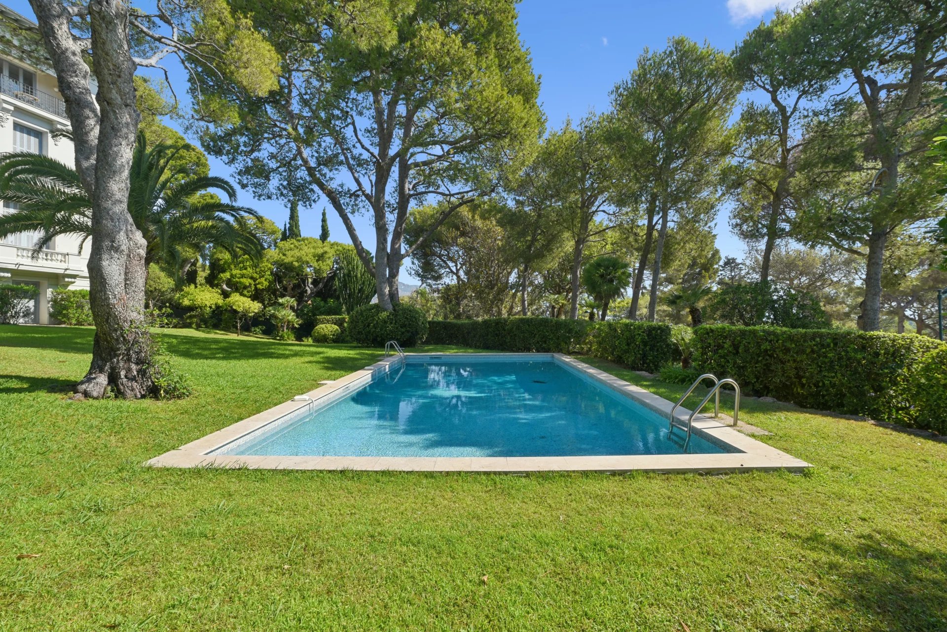 A charming apartment of rare character - Cap Ferrat