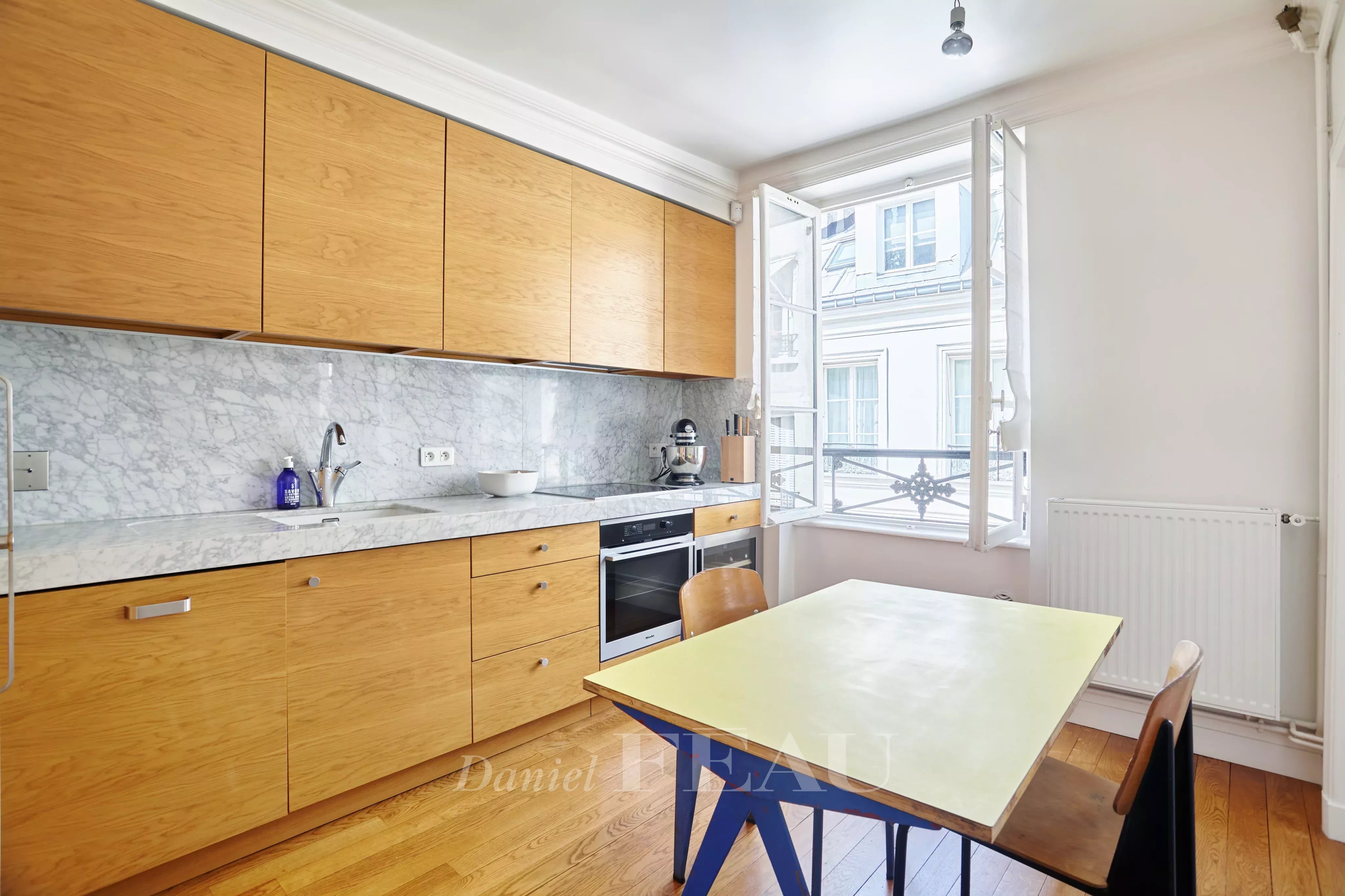 Sale Apartment Paris 7th