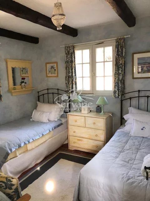 LORGUES PROVENCE FOR SALE COUNTRYSIDE HOUSE 4 BEDROOMS