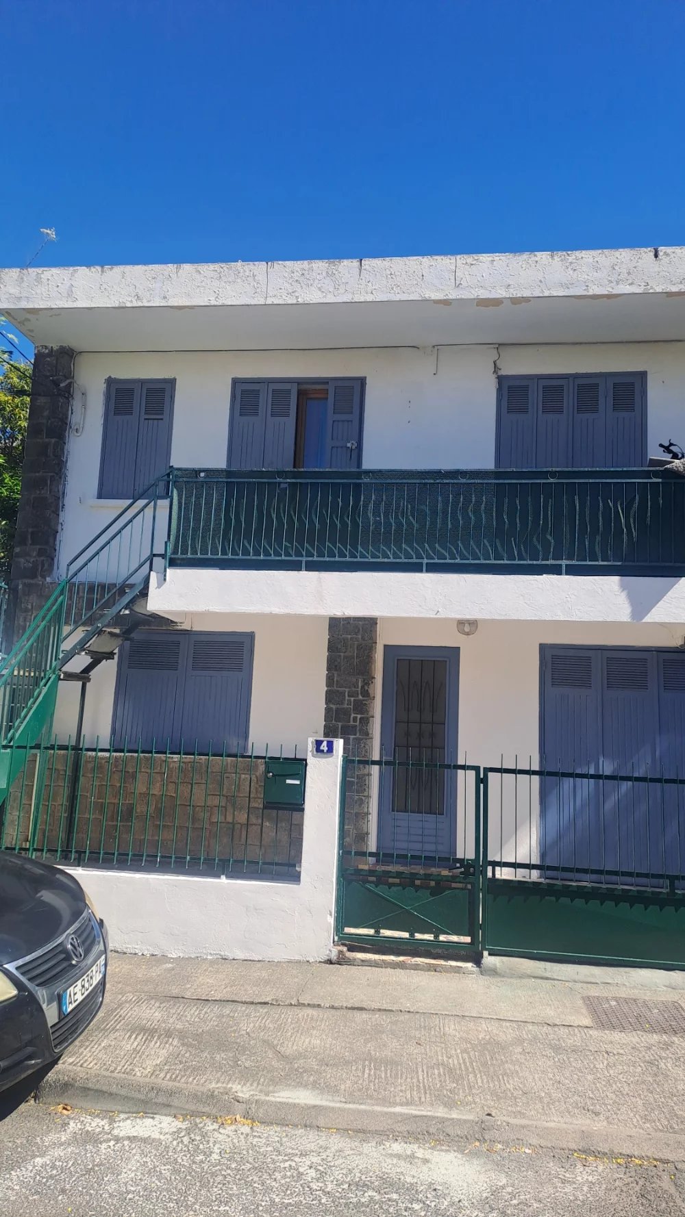 A vendre un ensemble de 2 appartements