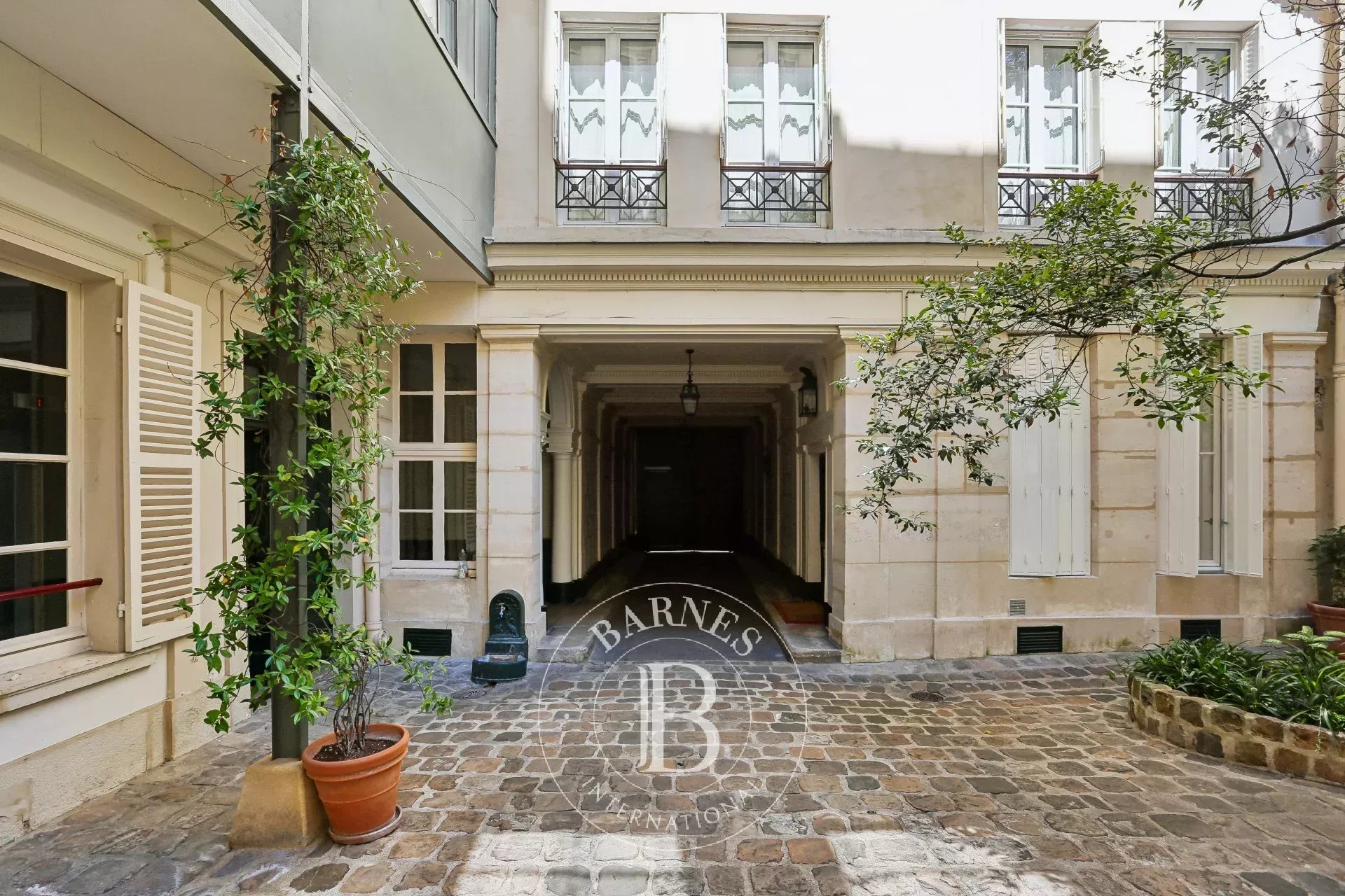 Piso Paris 75006  -  ref 87276676 (picture 1)