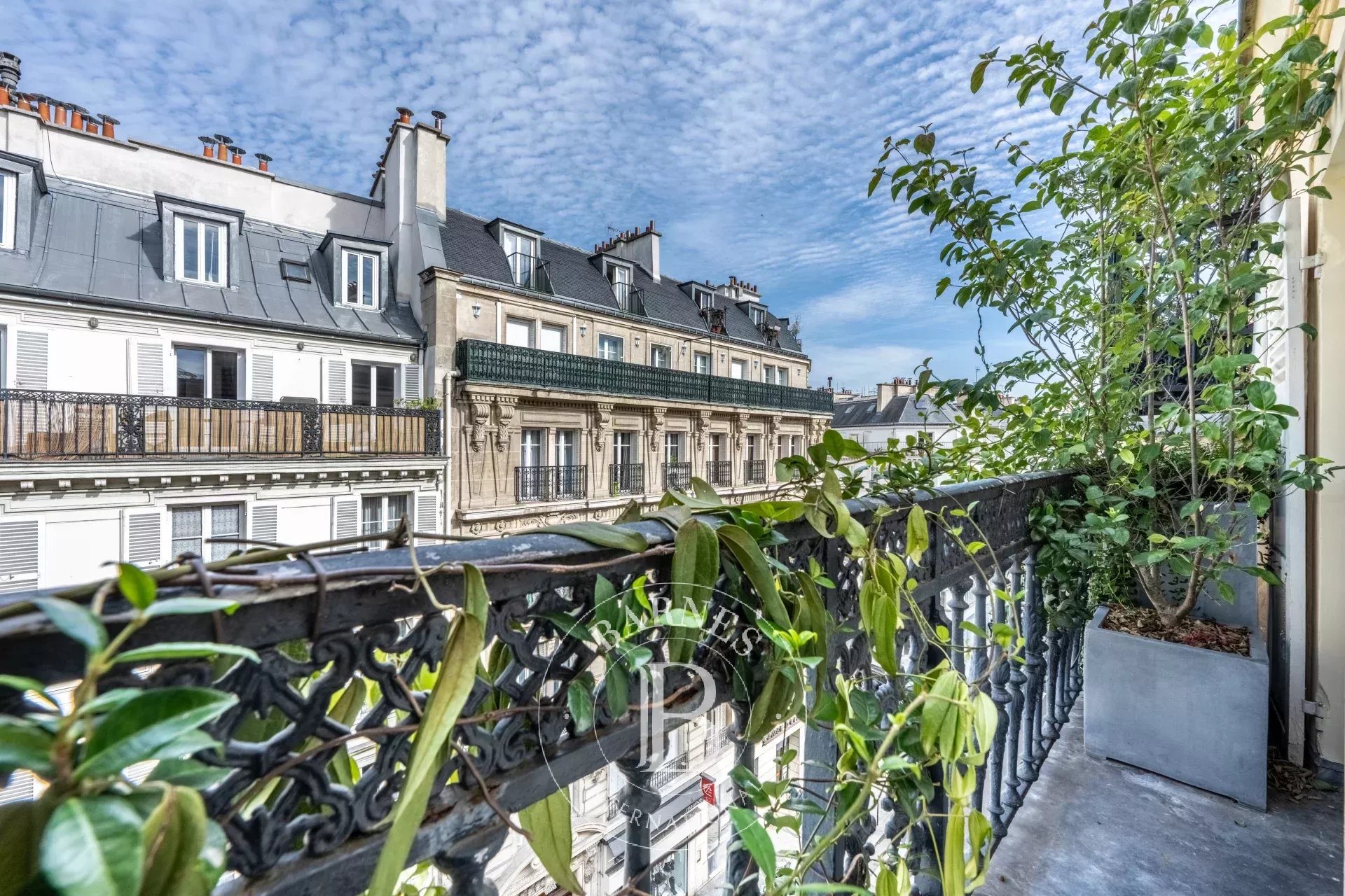 Daire Paris 4ème - picture 4