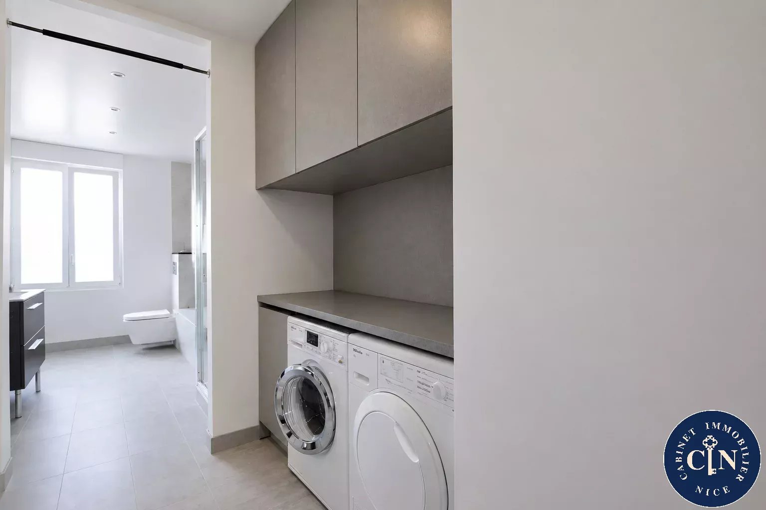 4 pièces 90 m² - Dernier étage vue dégagée - Jean Médecin — photo 10