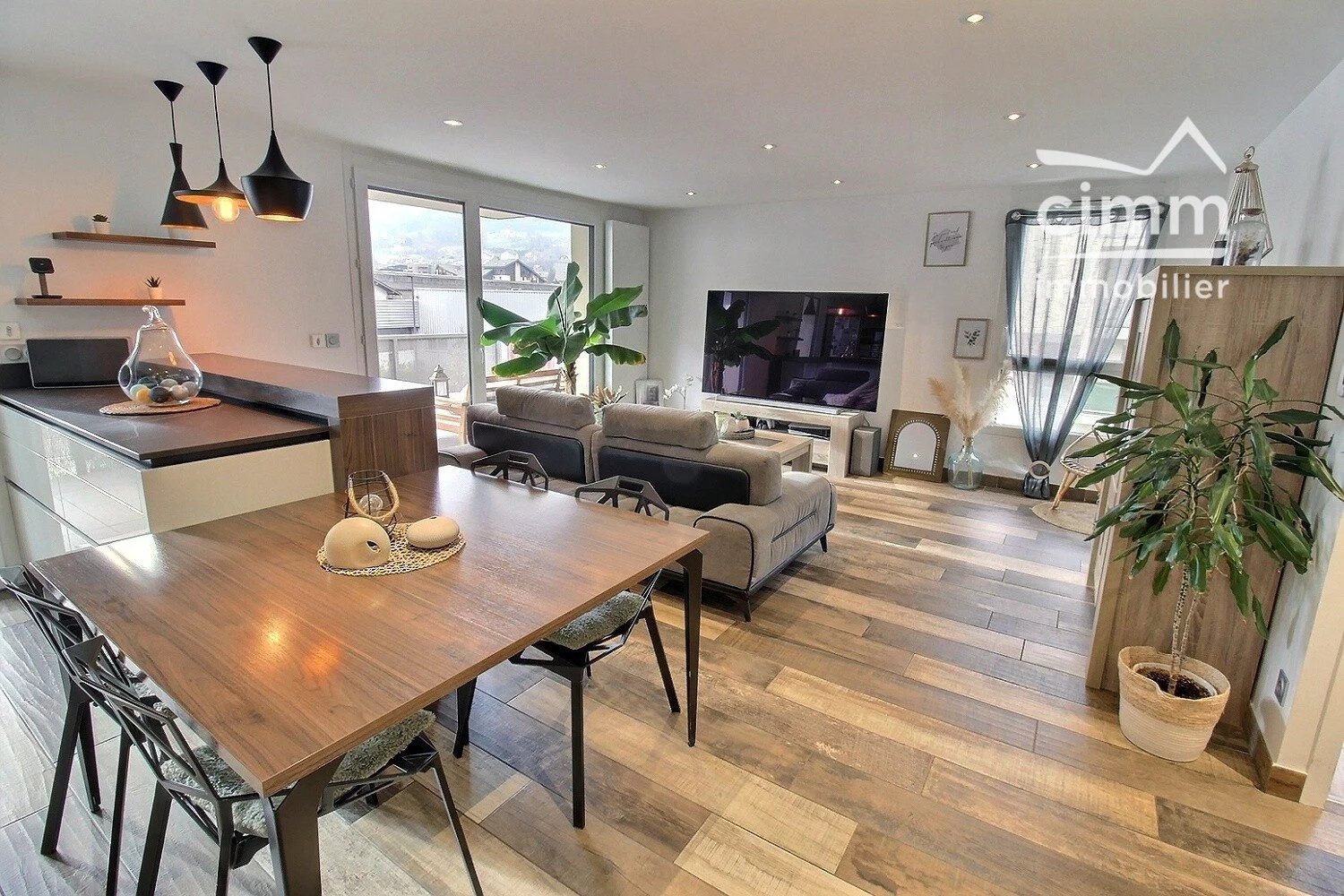 MAGNIFIQUE APPARTEMENT T4 SALLANCHES 74700