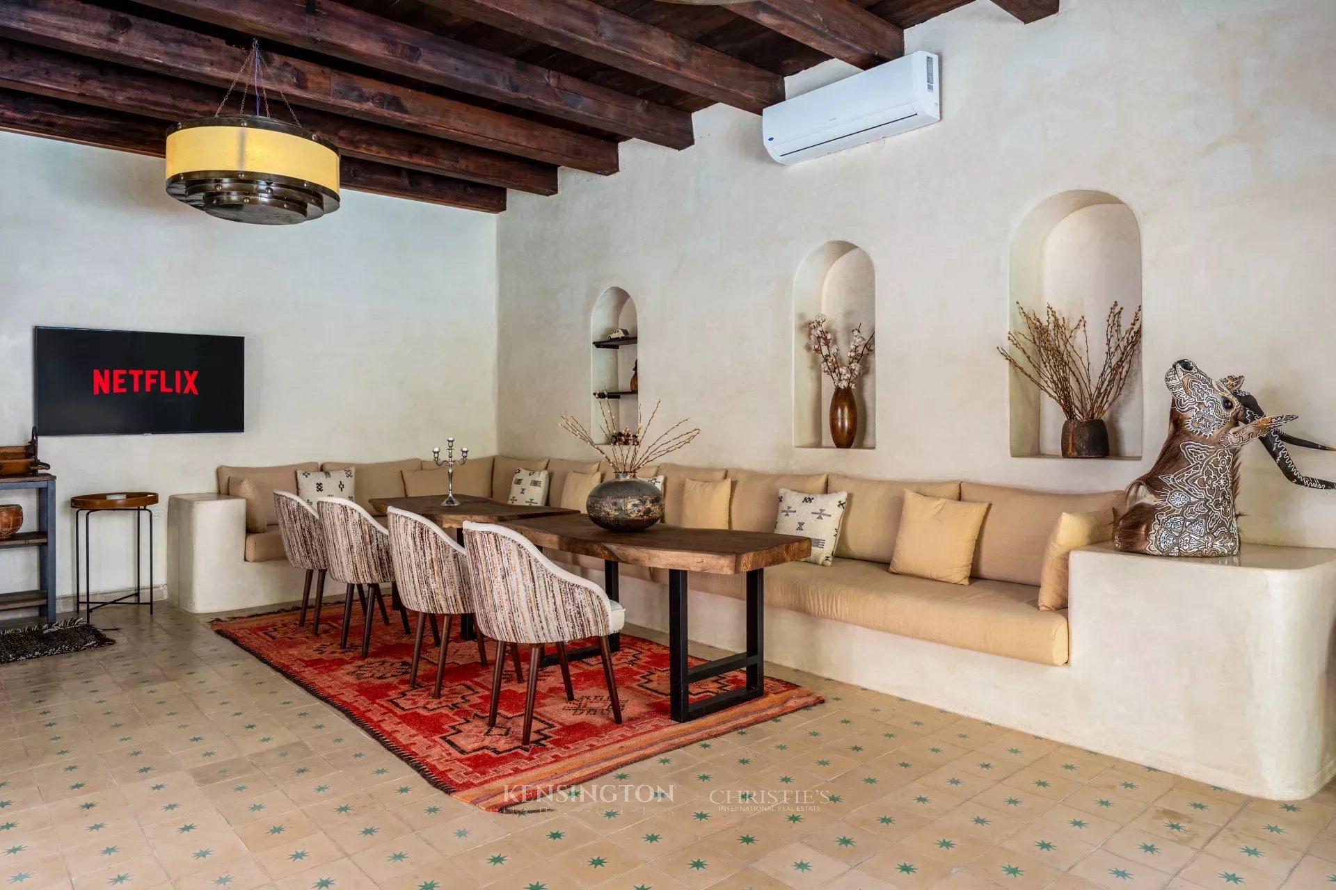 9 Bedroom Villa/Townhouse's Image 6