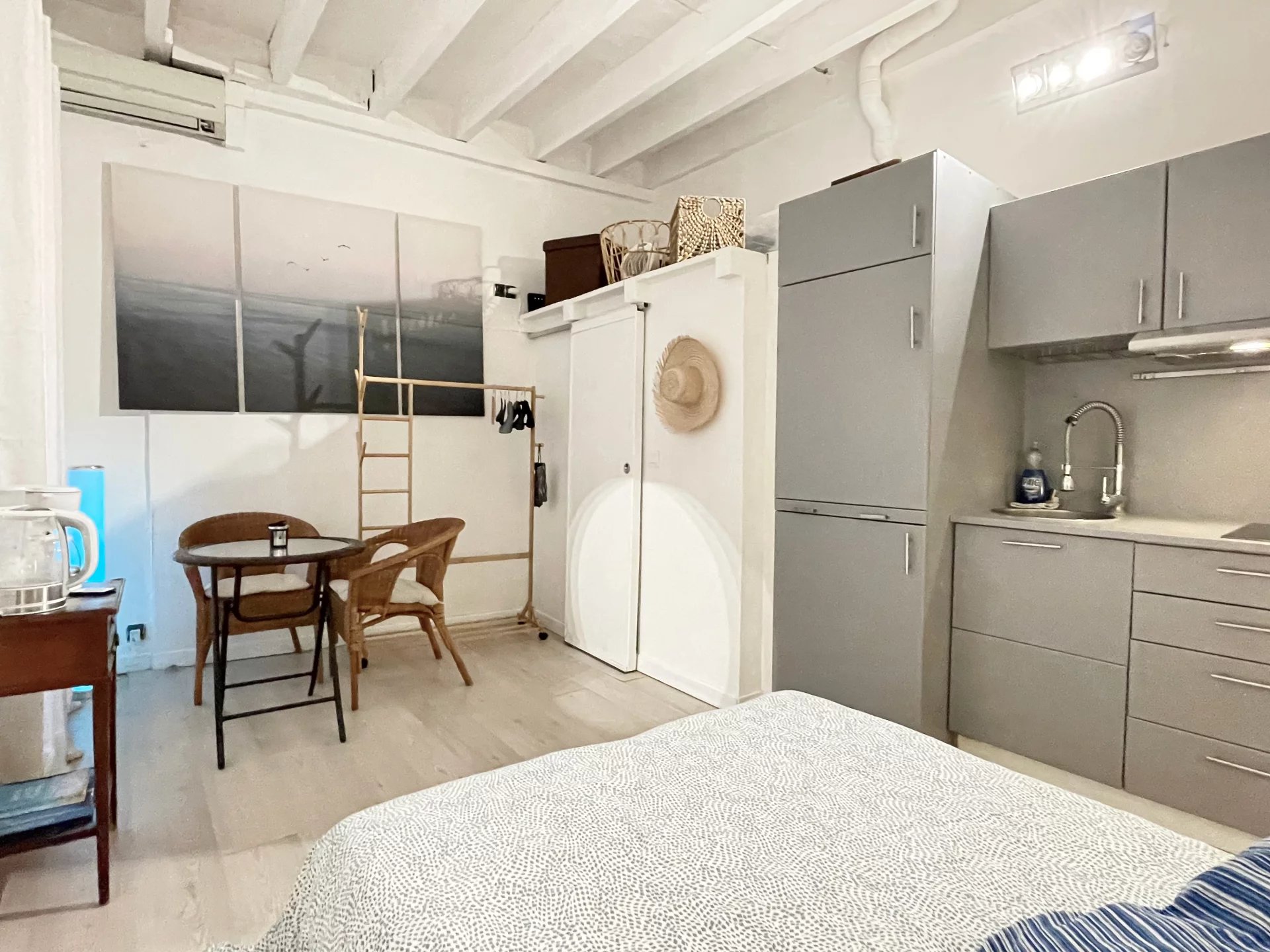 CHARMANT STUDIO RENOVE - MONACO VILLE