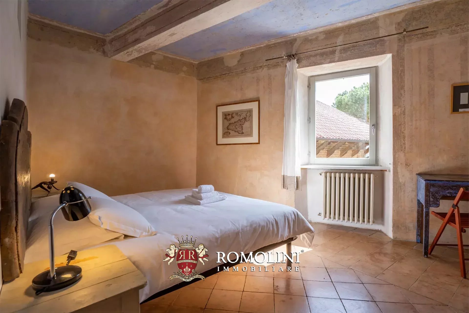 10 Bedroom Villa/Townhouse's Image 100
