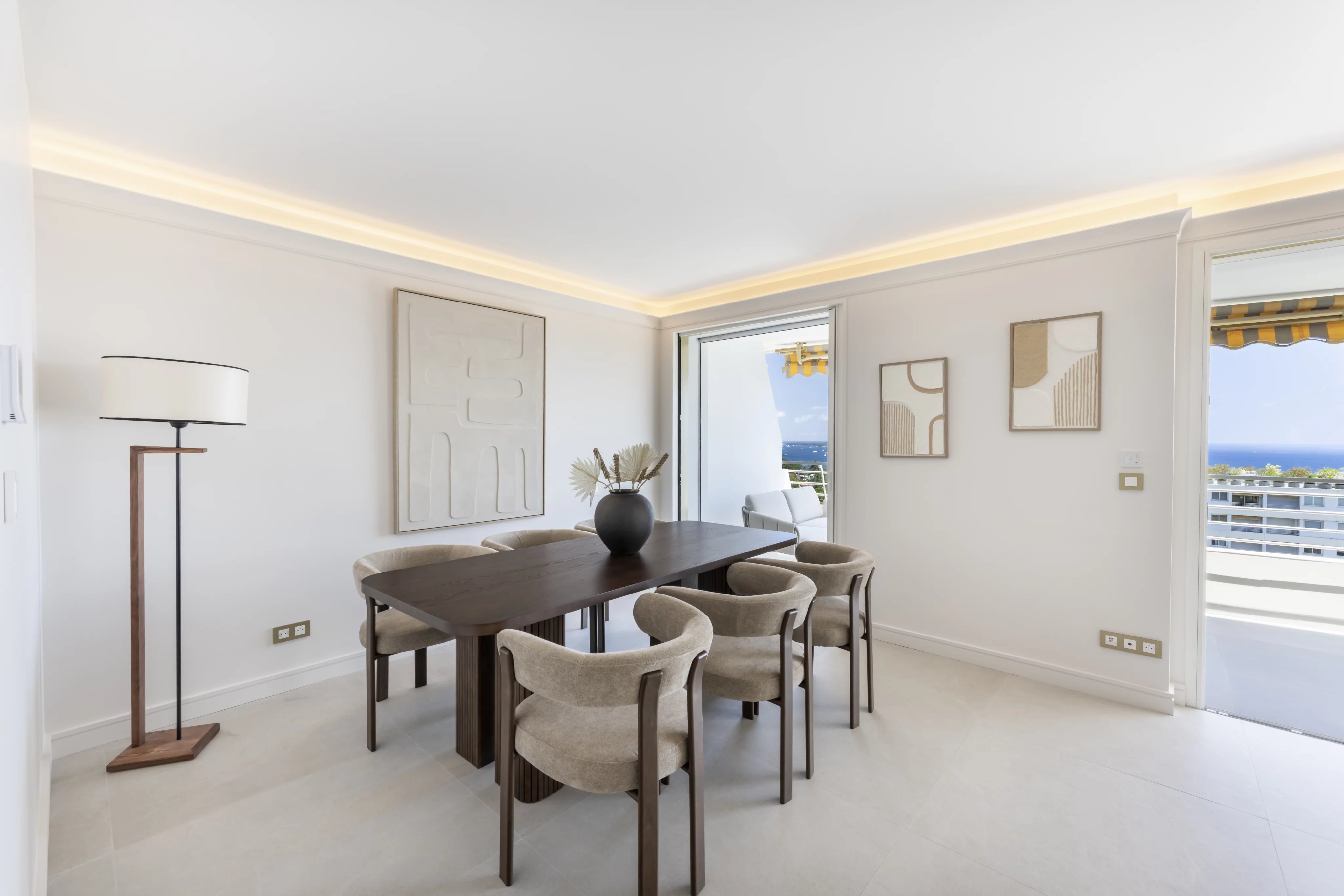  Image of Apartment - 2 Bedrooms for Sale in Alpes-Maritimes-Cannes-France, Image 8