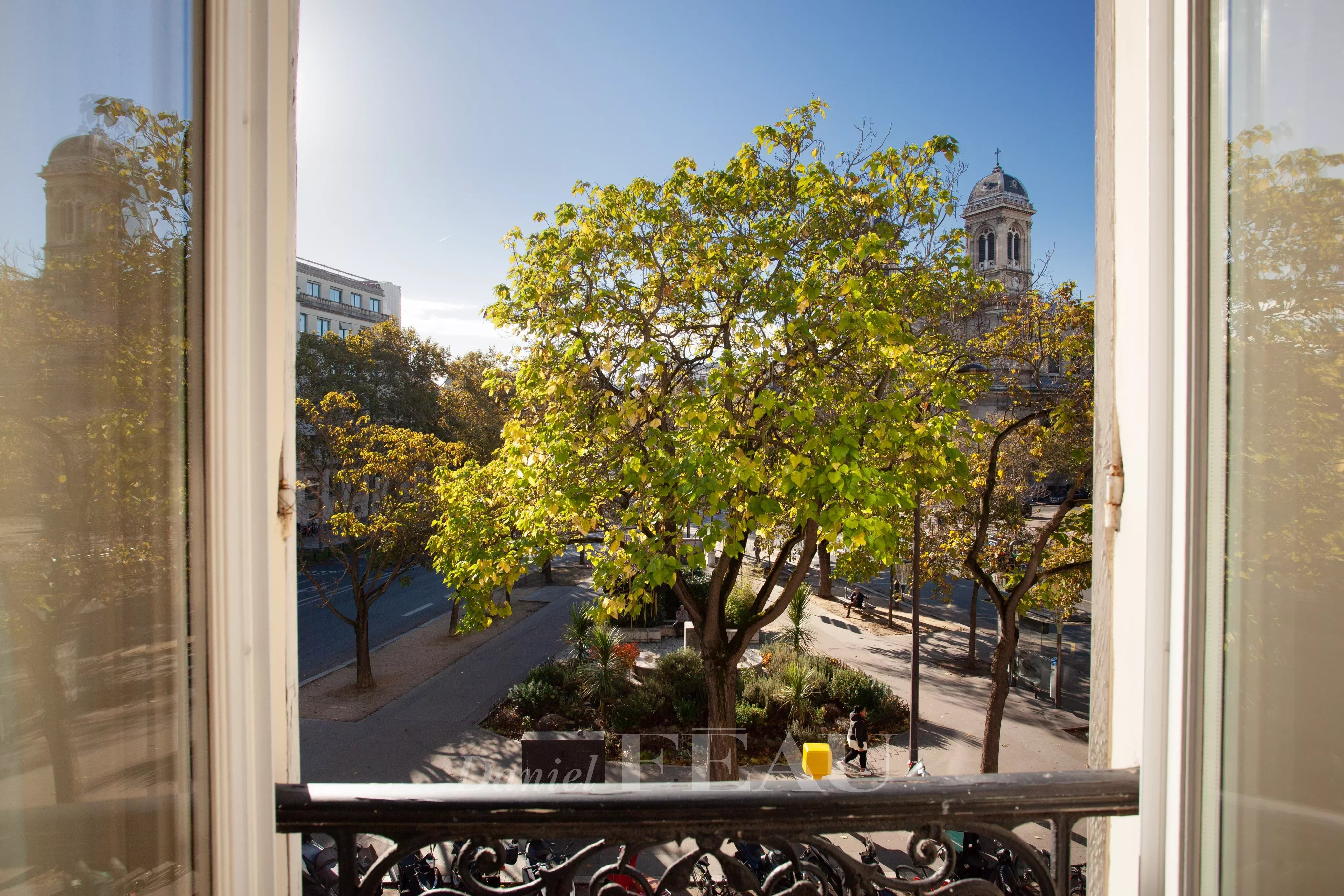 Sale Apartment Paris 7th