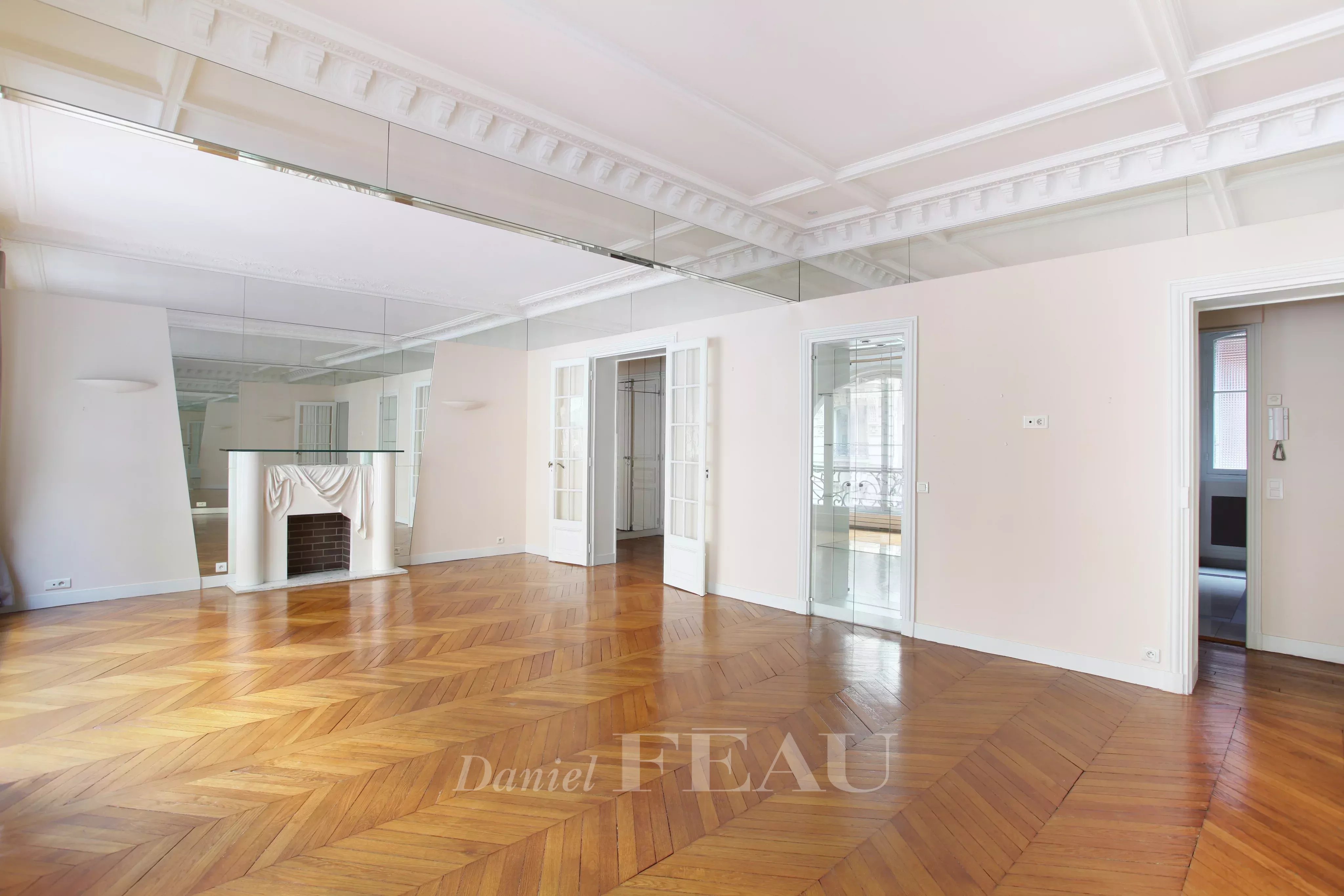 Rental Apartment Paris 16th