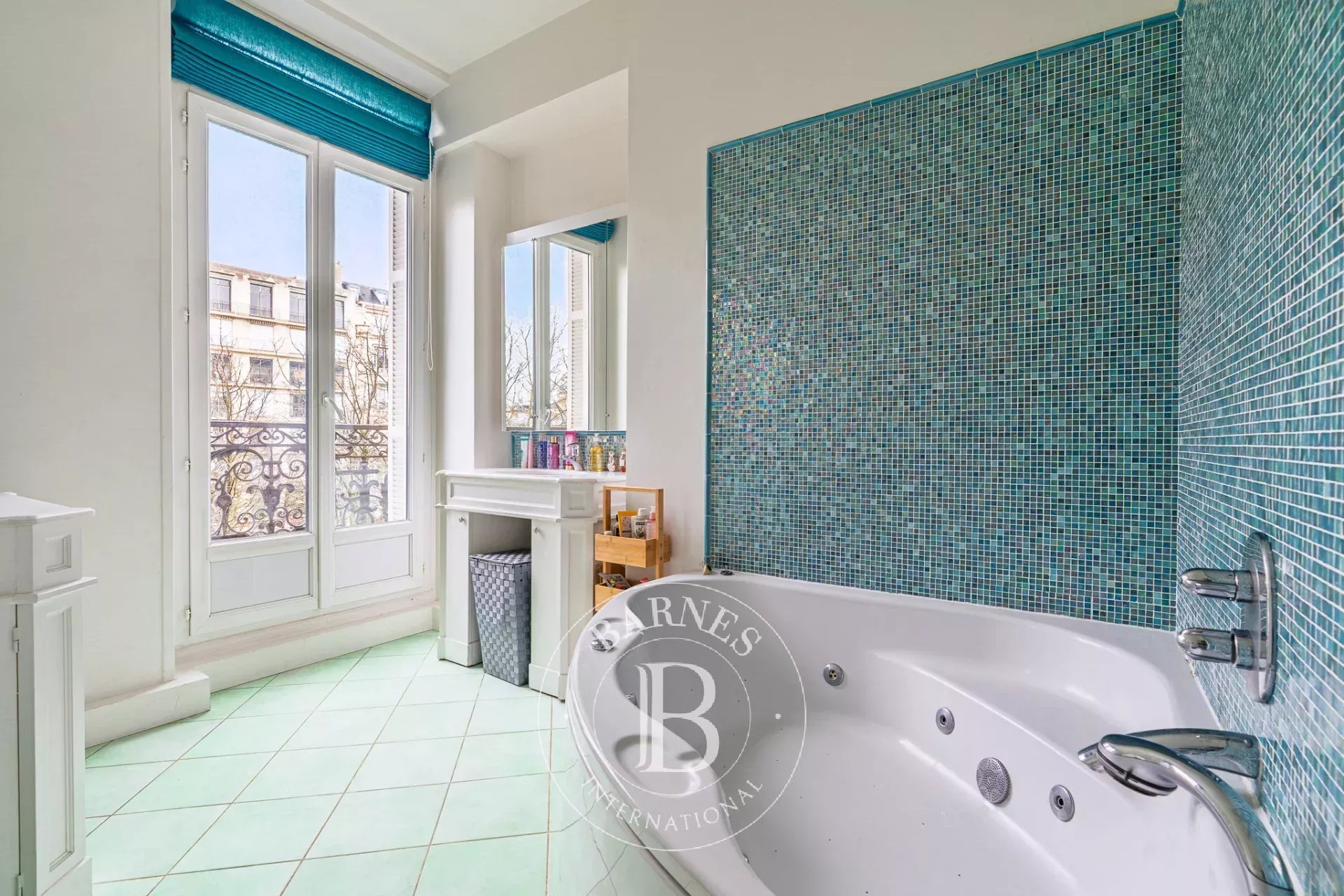 Paris  - Apartment 4 Bedrooms - picture 15