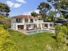 On the heights of Cannes - Delightful villa of 247m2 - Sea view — photo 5 of 7