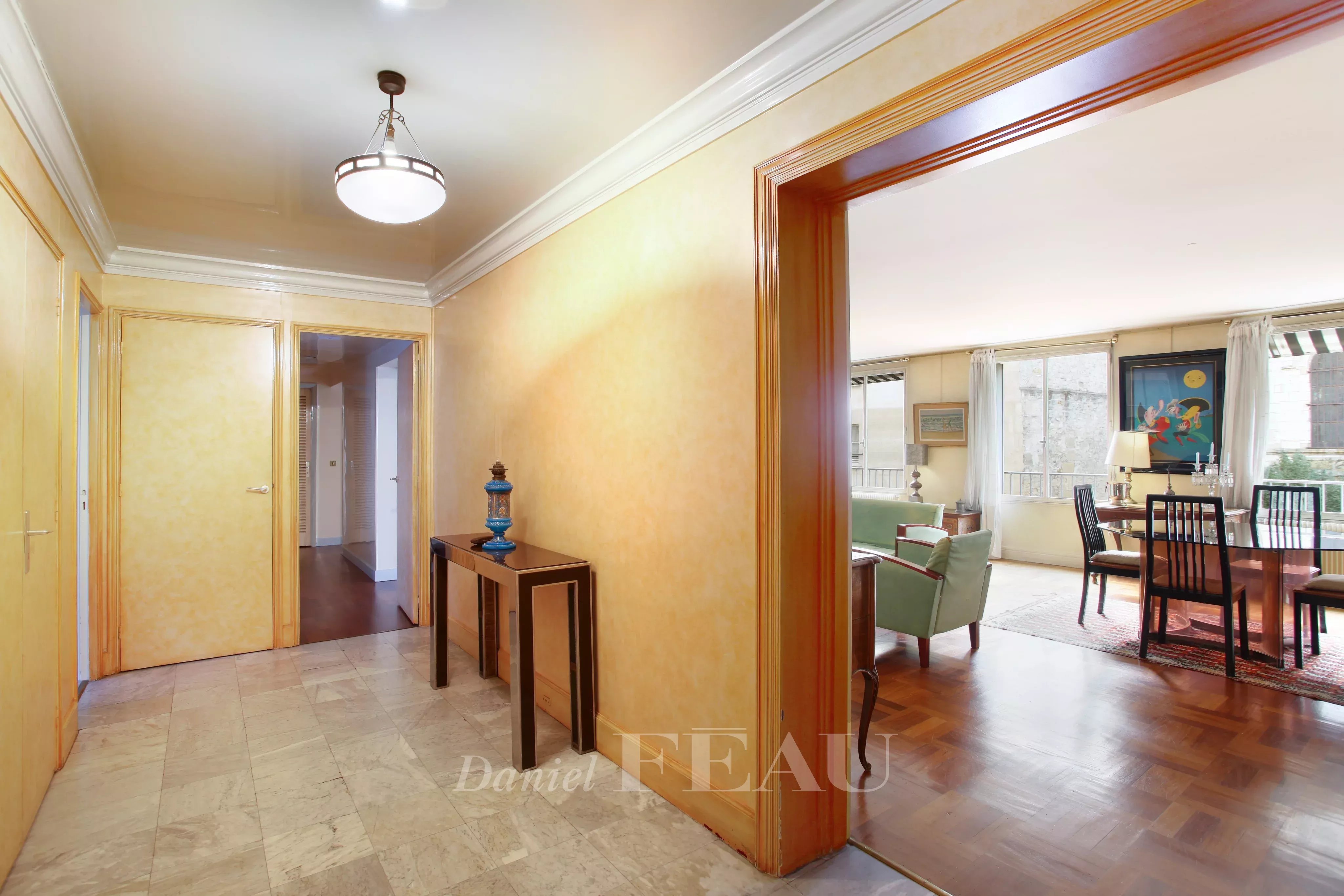 Sale Apartment Paris 6th