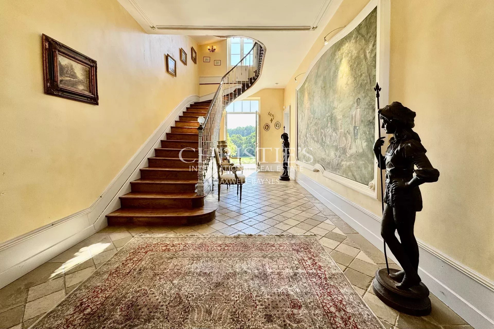 14 Bedroom Villa/Townhouse's Image 15