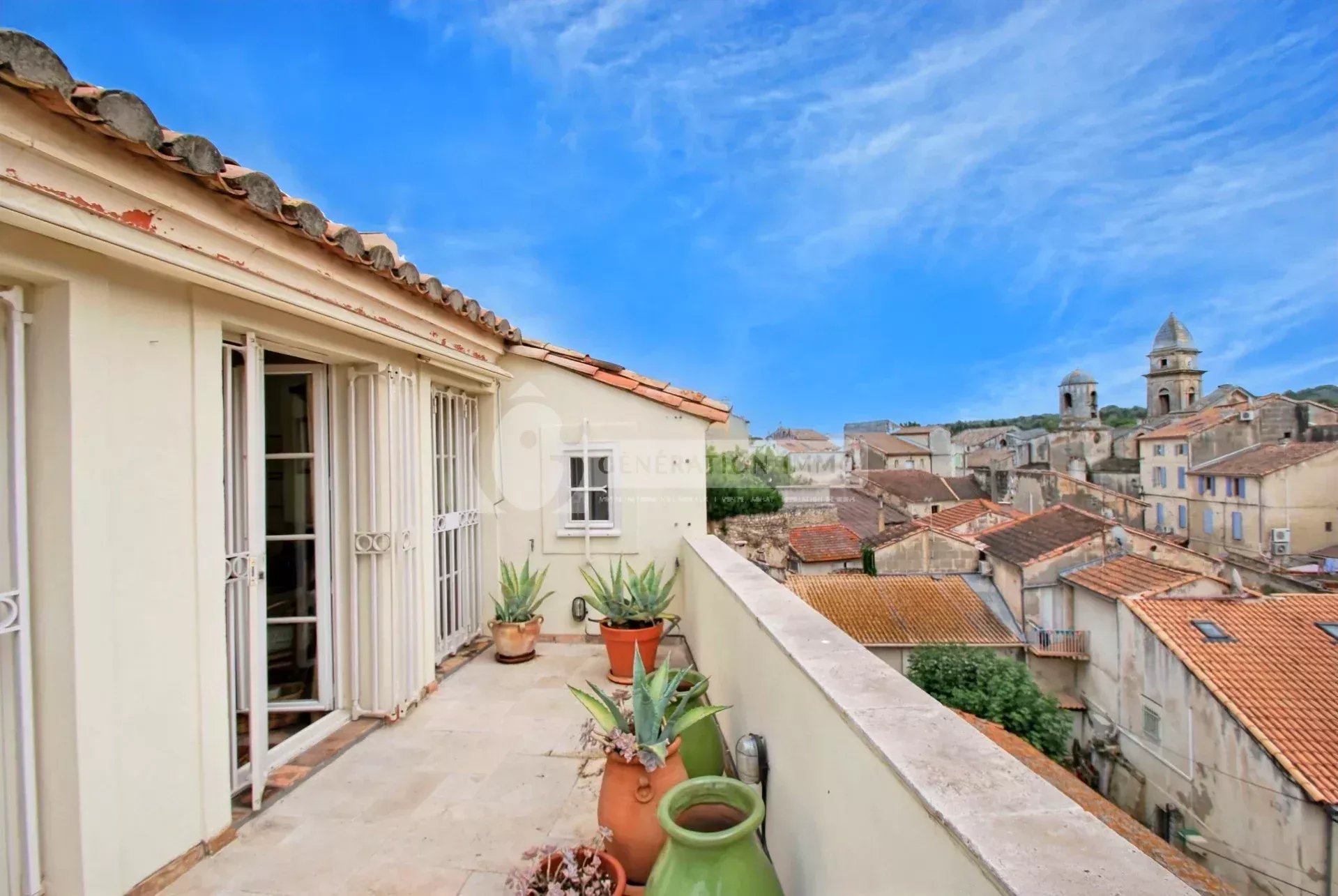 Agence immobilière de 