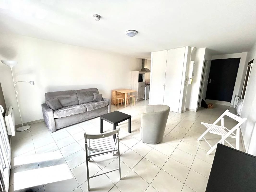 STUDIO MEUBLE/ RUE GAMBETTA