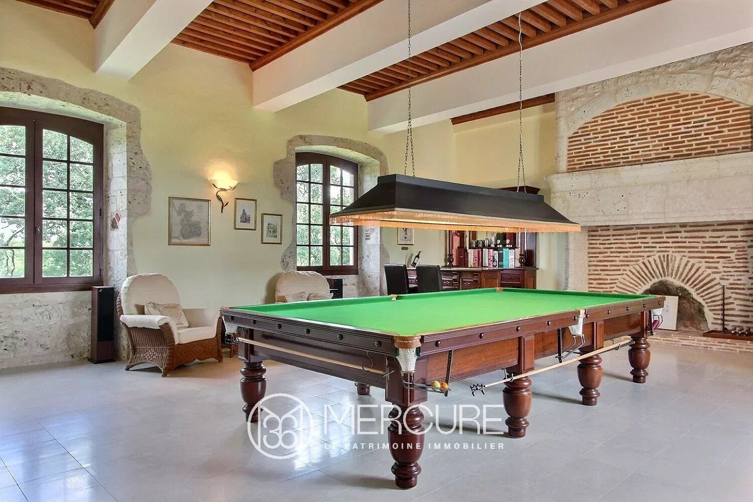 Renovated 15-18th centuries chateau - 8059TS