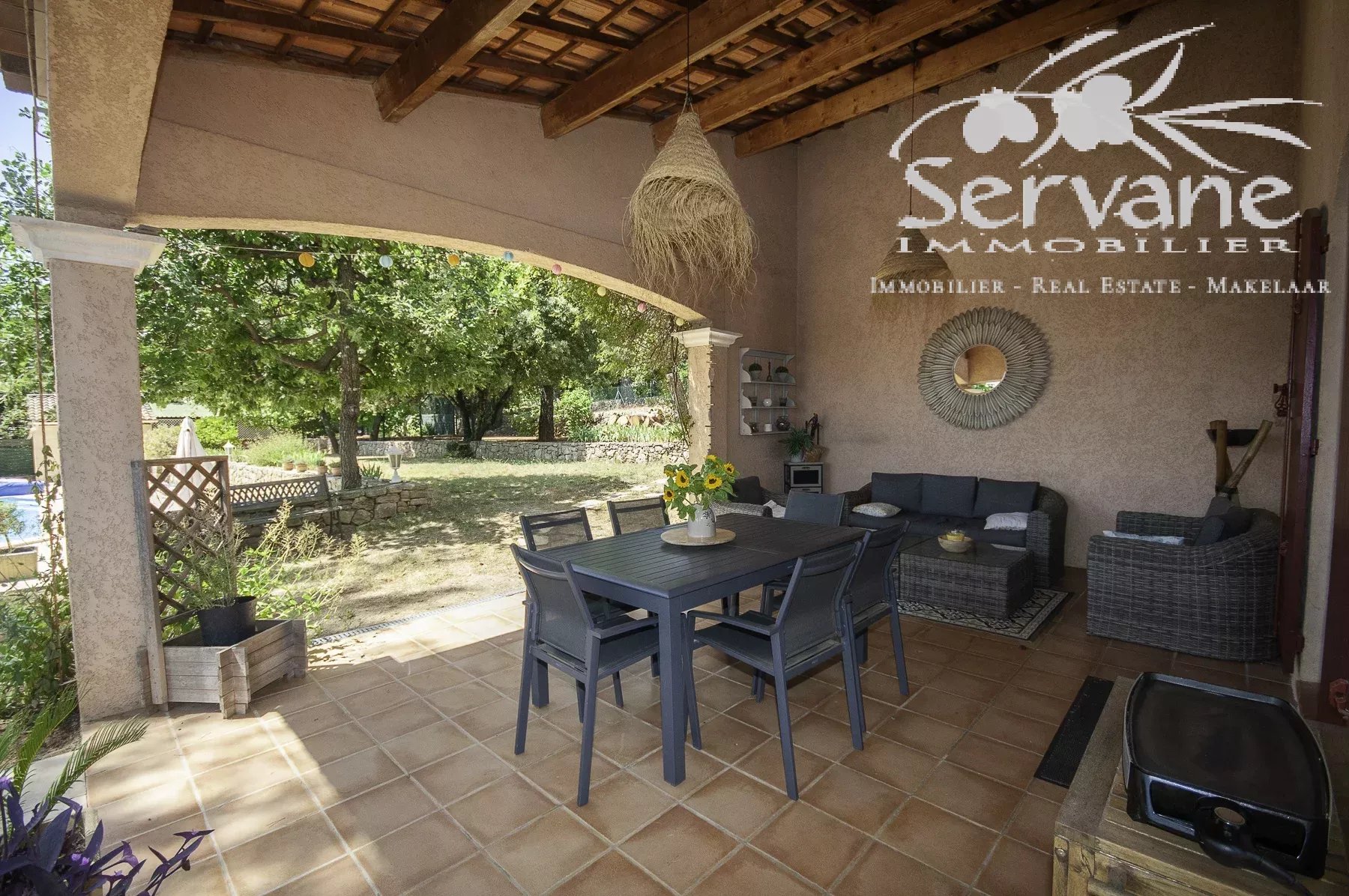 Charming villa with a pool in Montfort-sur-Argens