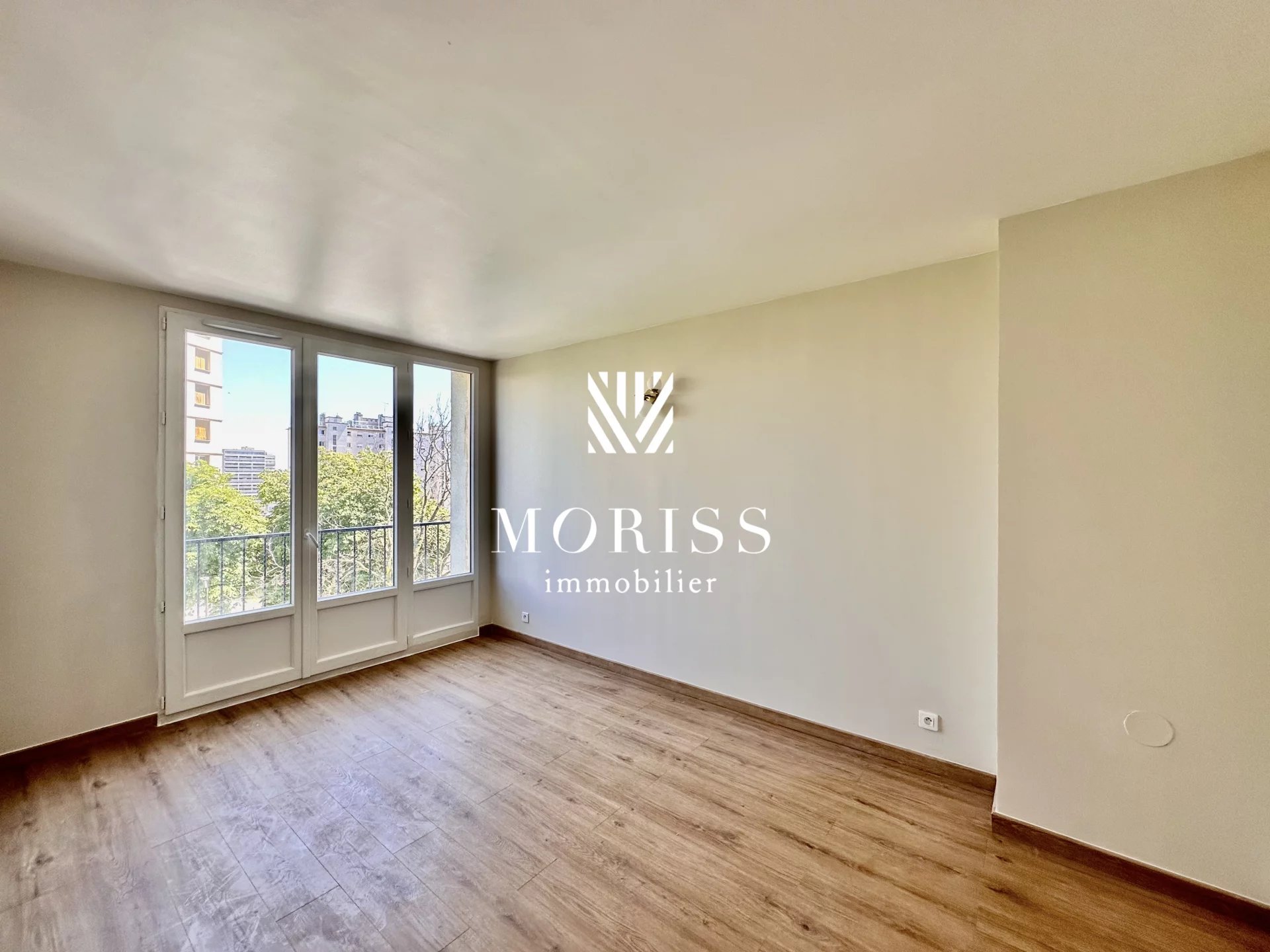 Ivry sur Seine - Appartement de 2 pièces de 42 m² - Image Array