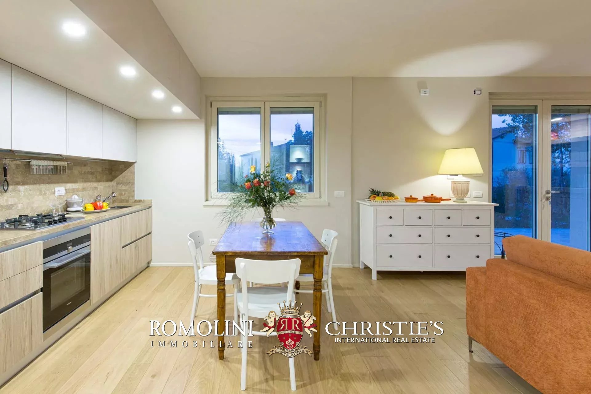 7 Bedroom Villa/Townhouse's Image 71