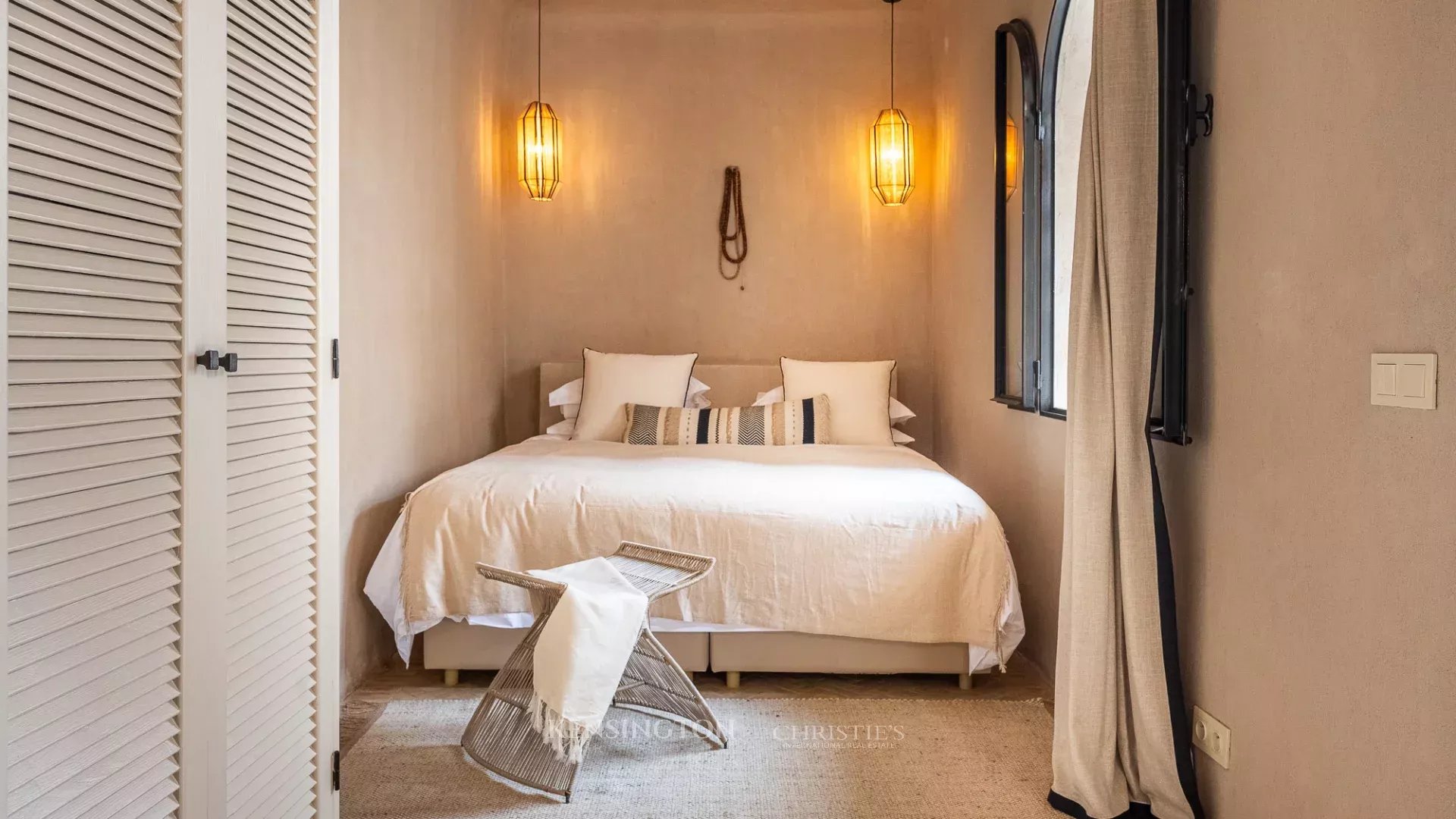 5 Bedroom Villa/Townhouse's Image 17
