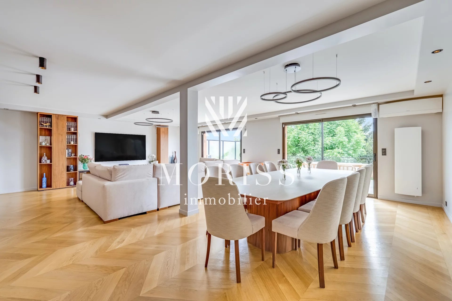 Fontenay-sous-Bois Maison de 7 pièces de 269 m2 - Image Array