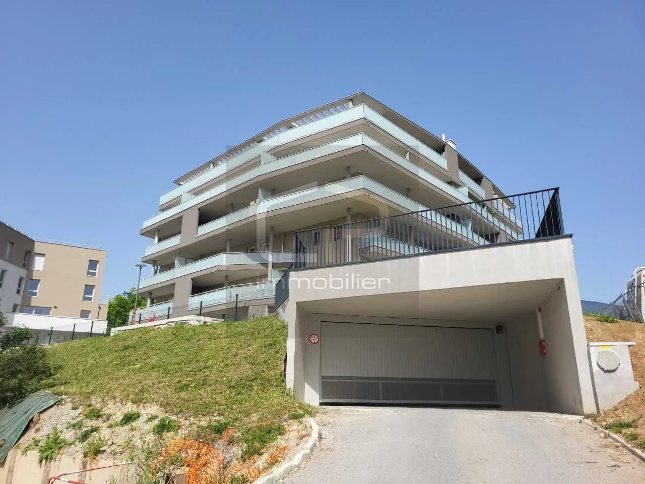 Vente Parking Saint-Genis-Pouilly