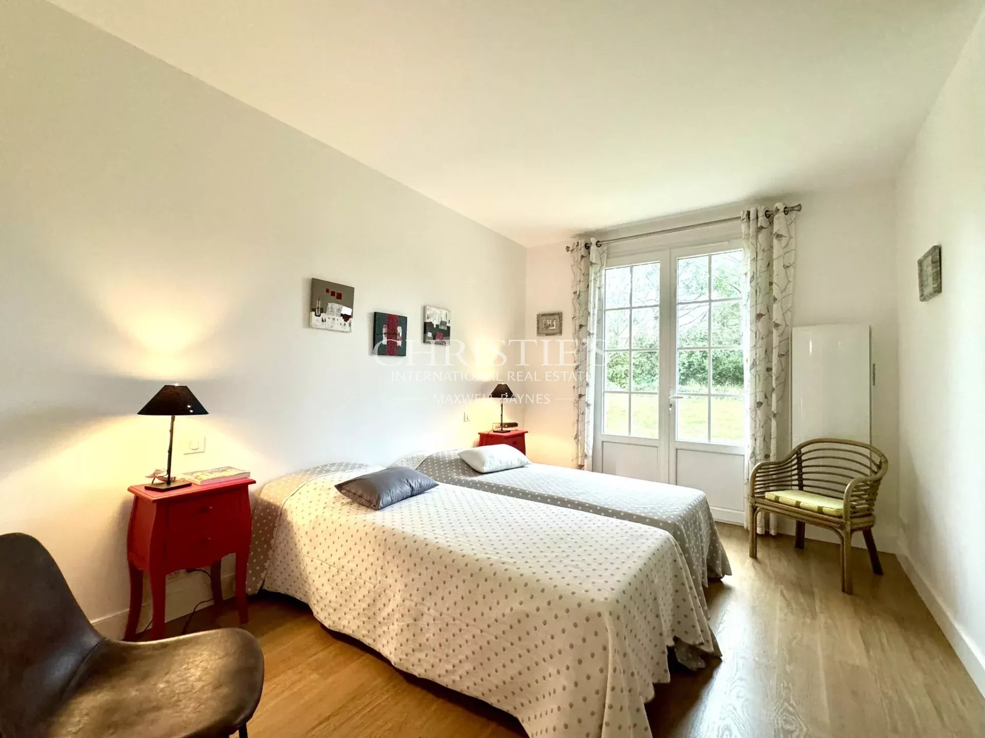 5 Bedroom Villa/Townhouse's Image 20
