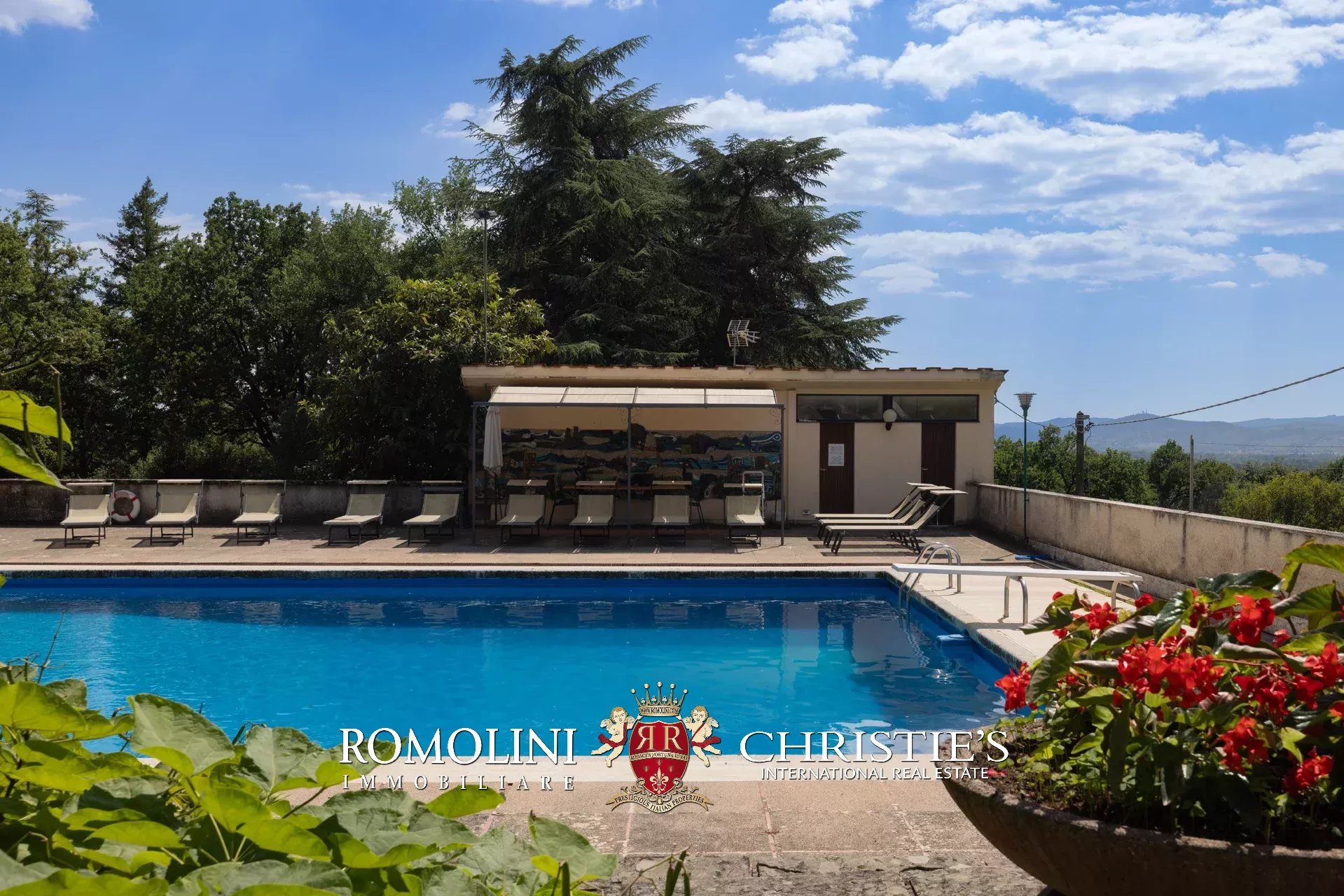 11 Bedroom Villa/Townhouse's Image 28