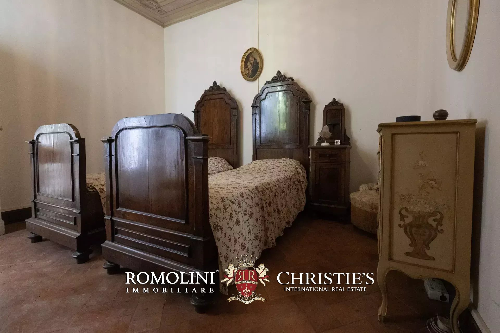 17 Bedroom Villa/Townhouse's Image 33