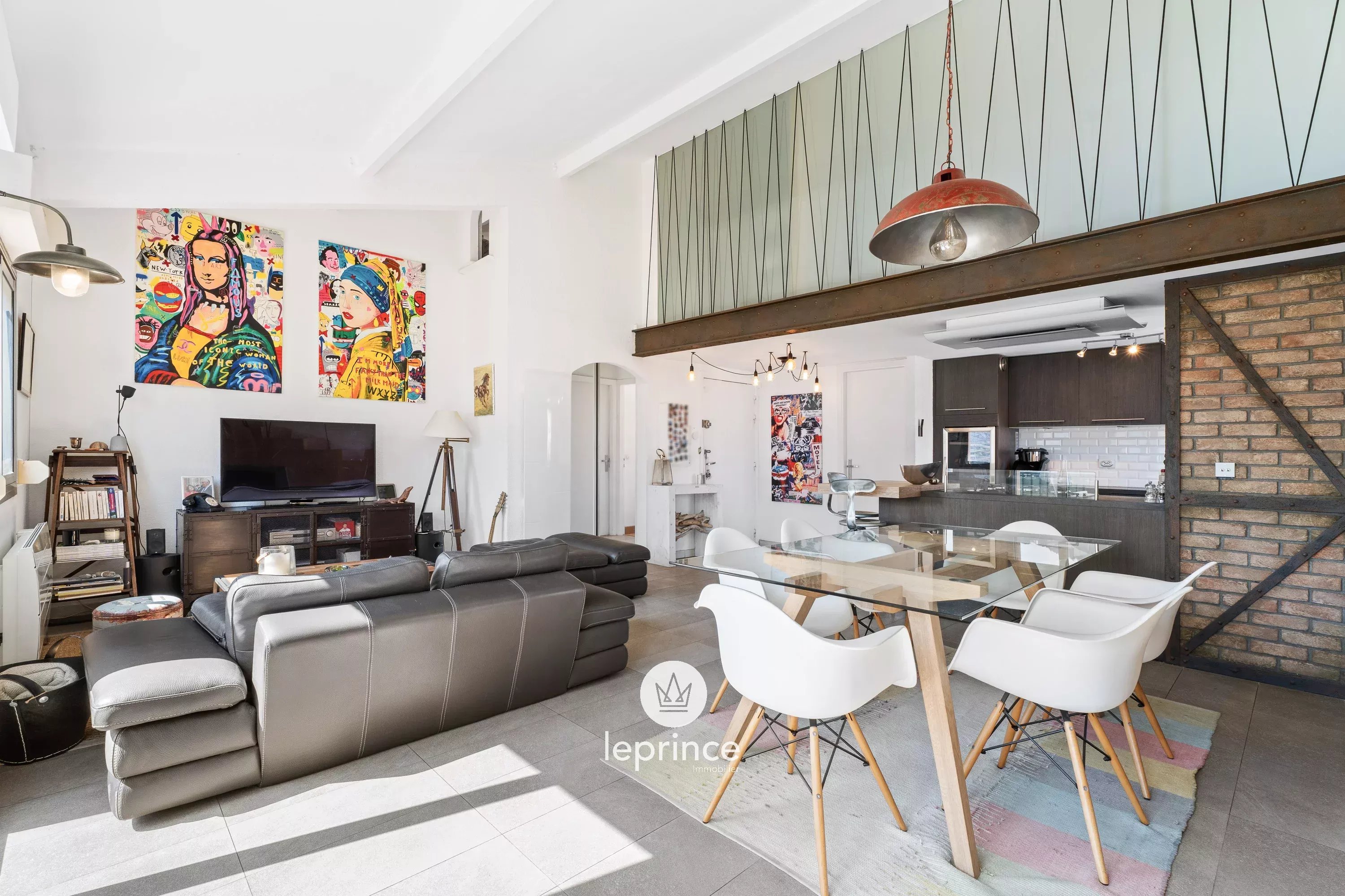 Nice Saint-Roch: 2-Bedroom Apartment – Terrace – Garage & Cellar