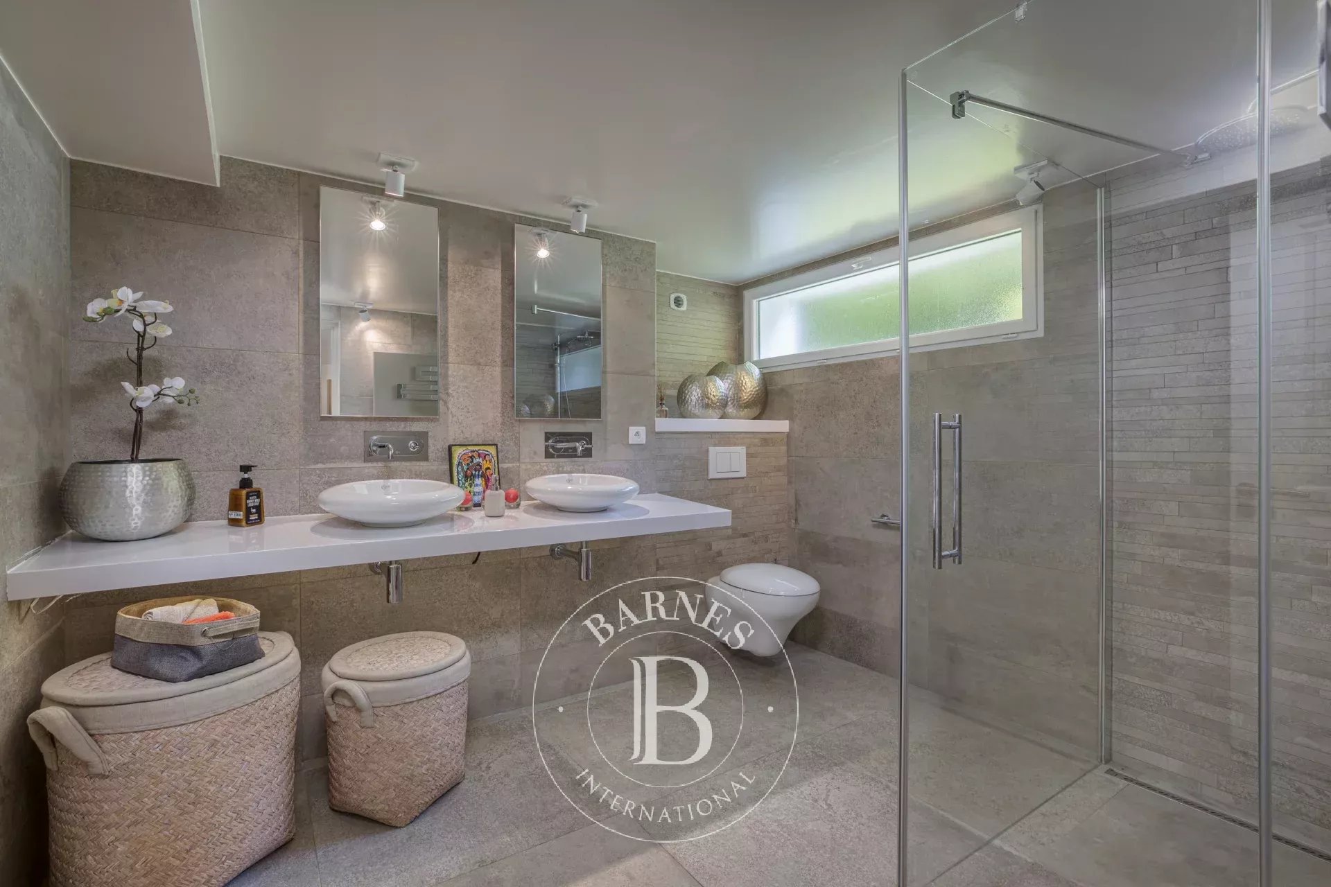 Ev Beaumont - picture 7