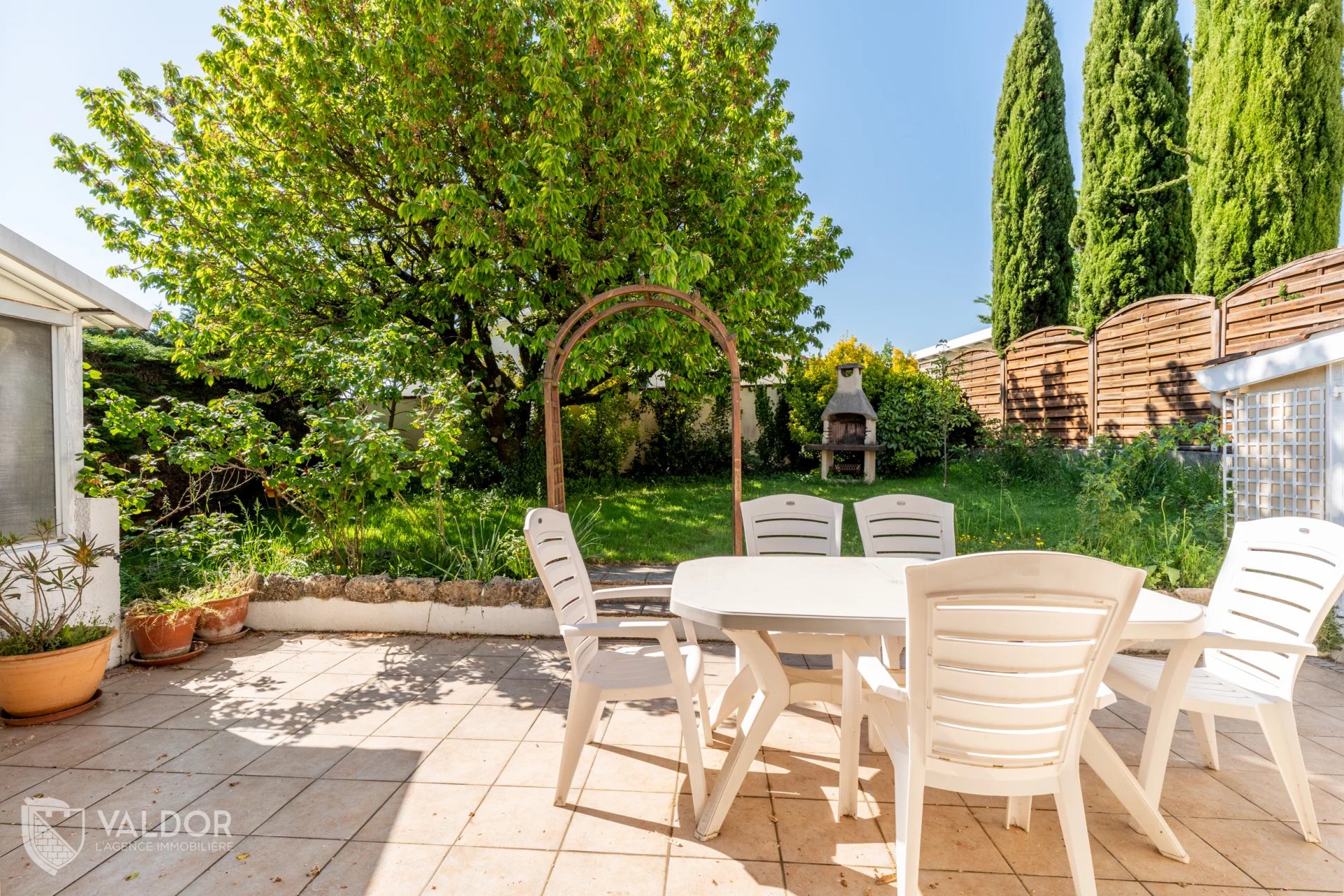 Maison T5 avec jardin – ANSE (69480)