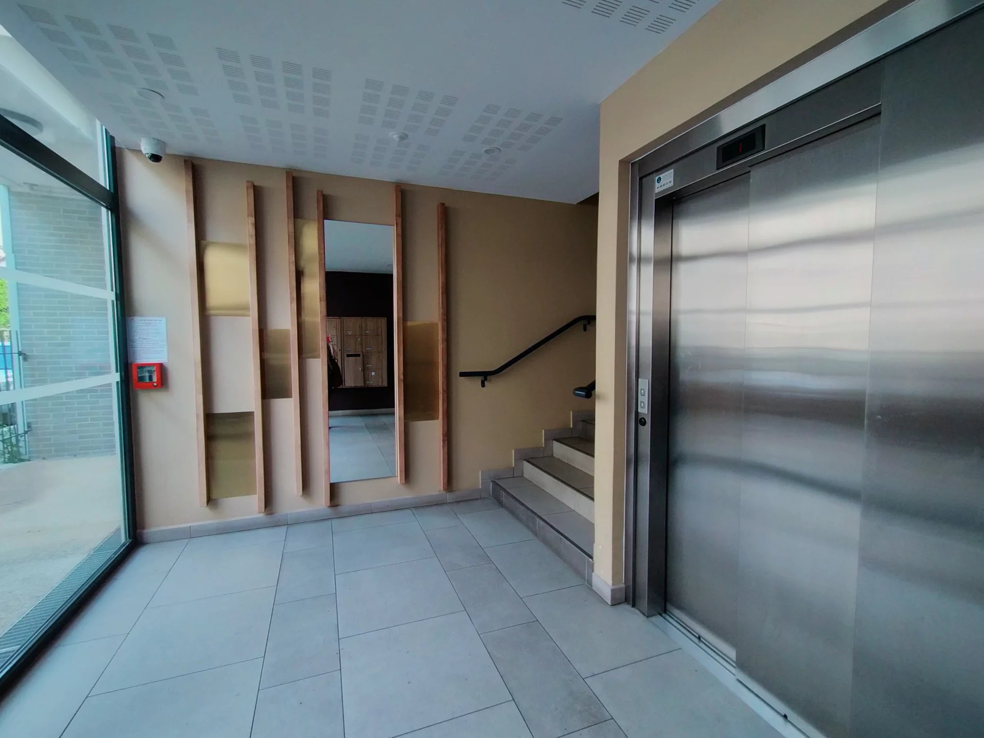 4555438 Location Villeurbanne